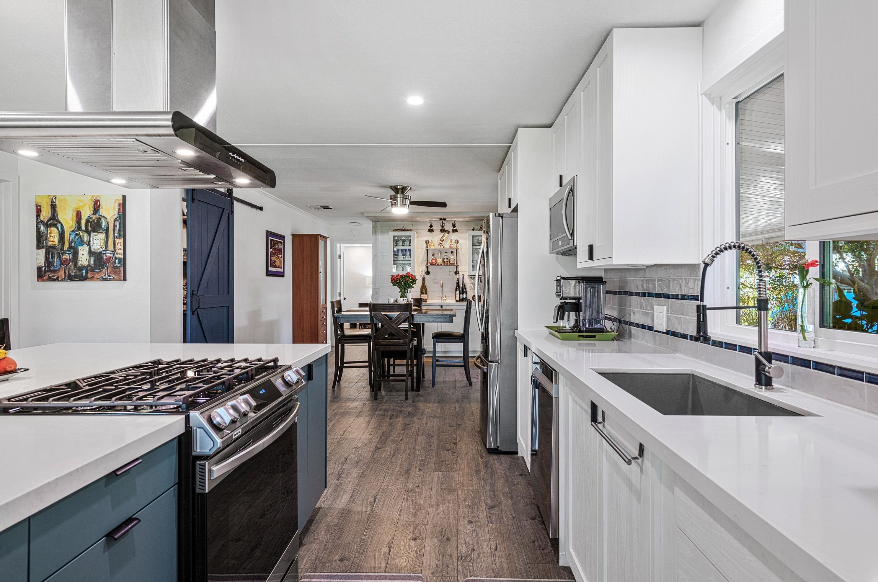475 Calle Madrigal, Cathedral City CA  92234-1613 exterior