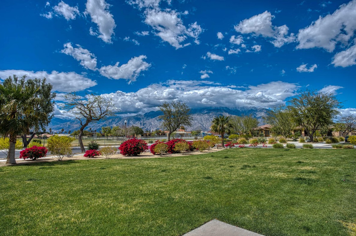67824 Rio Largo Rd, Cathedral City, CA 92234-8662