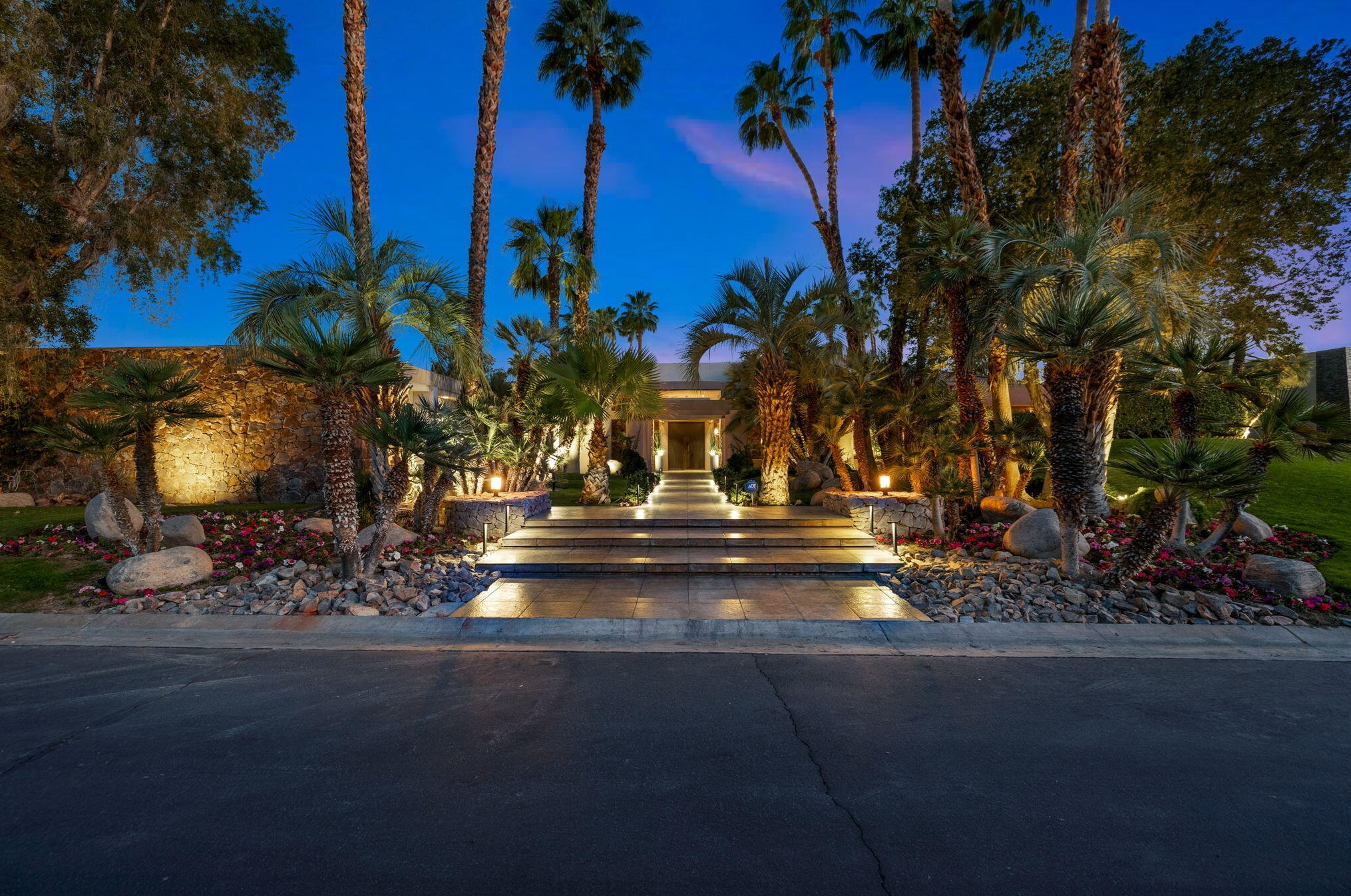 7 Big Sioux Rd, Rancho Mirage, CA 92270