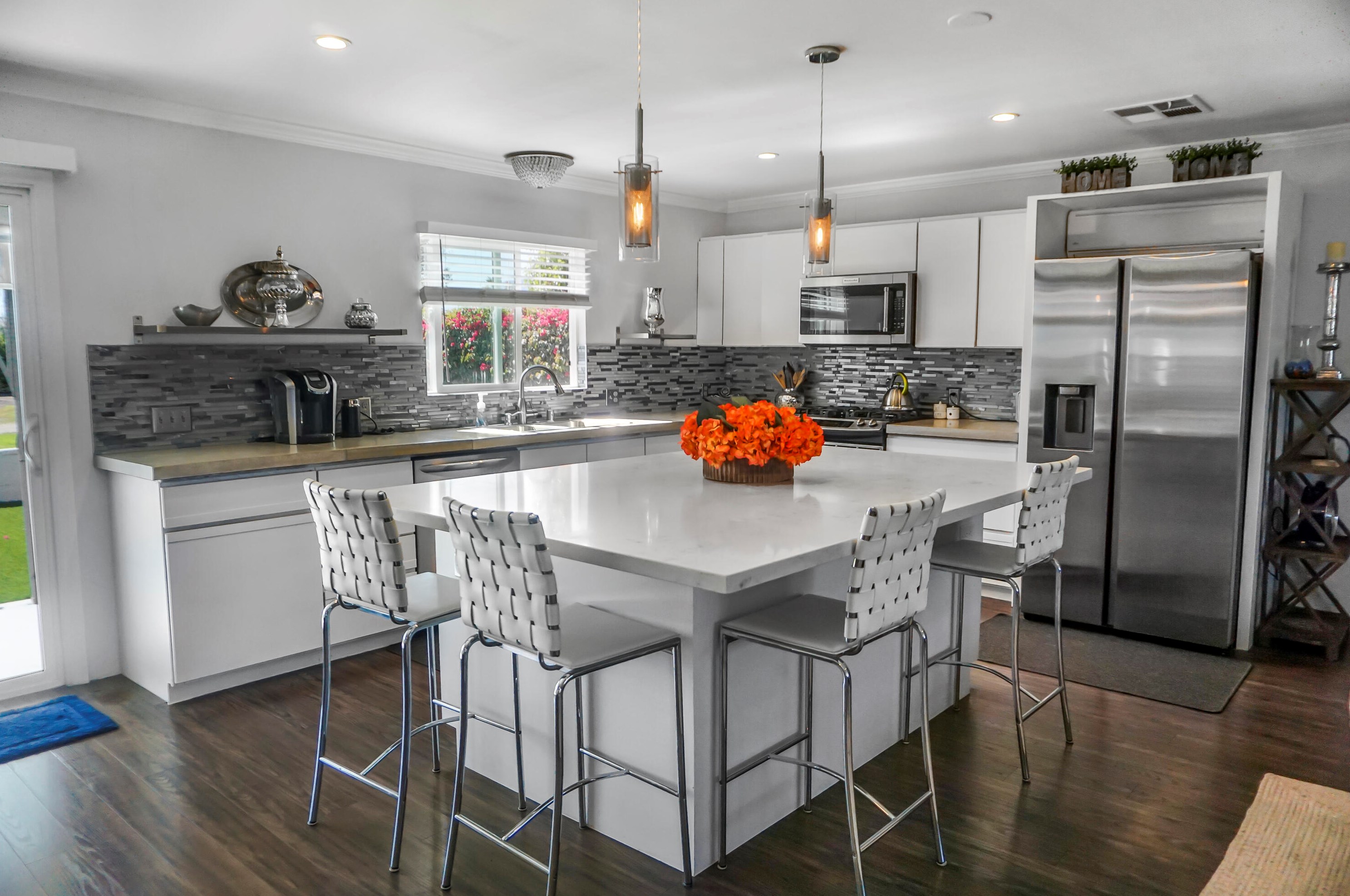 73091 Ridge Cir, Palm Desert, CA 92260-1083