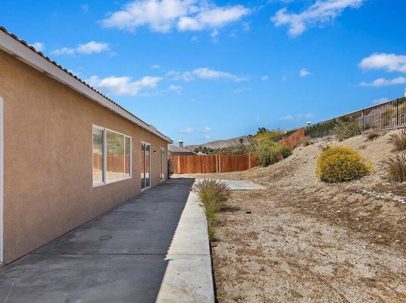 13710 Hacienda Heights Dr, Desert Hot Springs CA  92240-6584 exterior