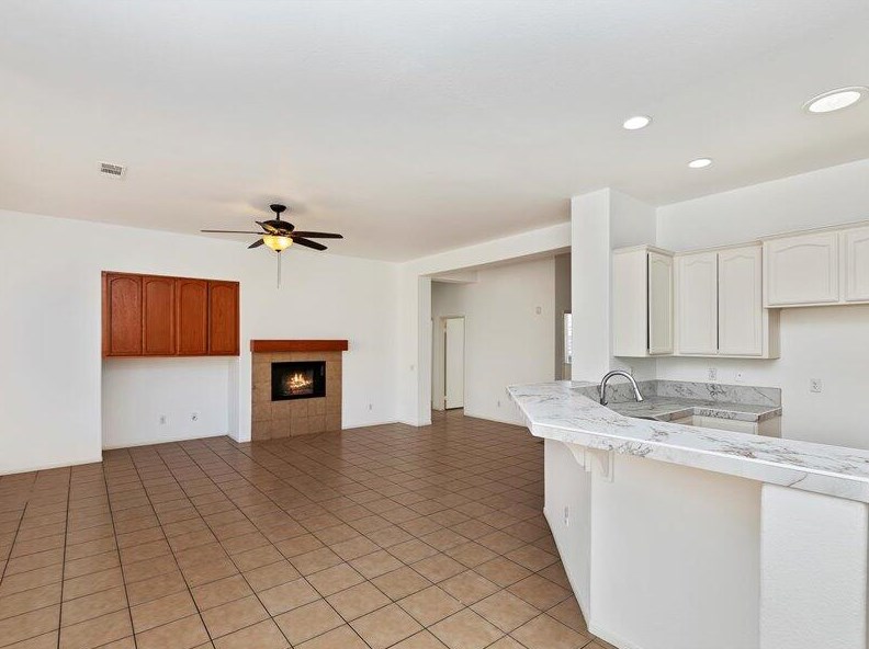 13710 Hacienda Heights Dr, Desert Hot Springs CA  92240-6584 exterior