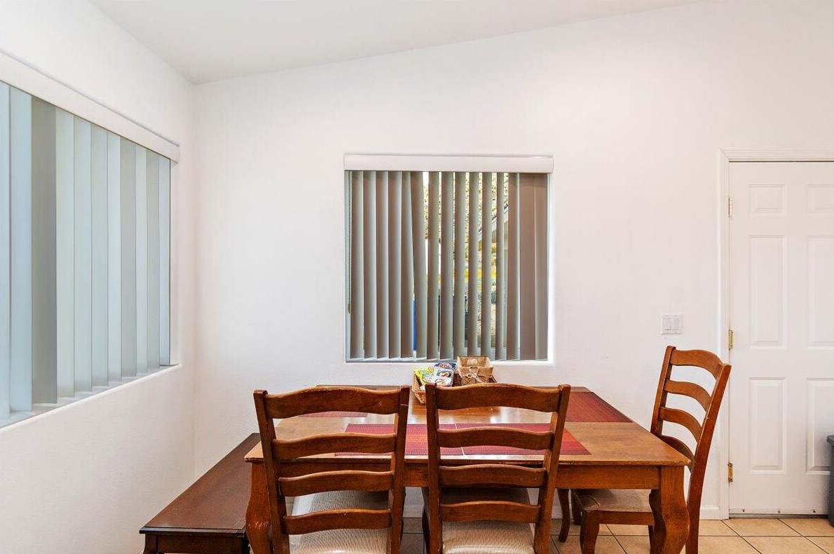 9056 Calle Barranca, Desert Hot Springs CA  92240-1639 exterior