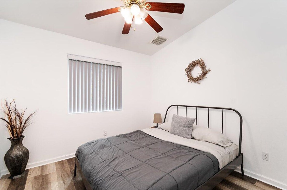 9056 Calle Barranca, Desert Hot Springs CA  92240-1639 exterior