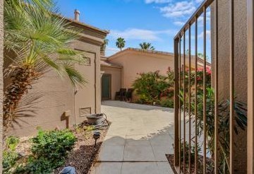 76144 Honeysuckle Dr, Palm Desert, CA 92211