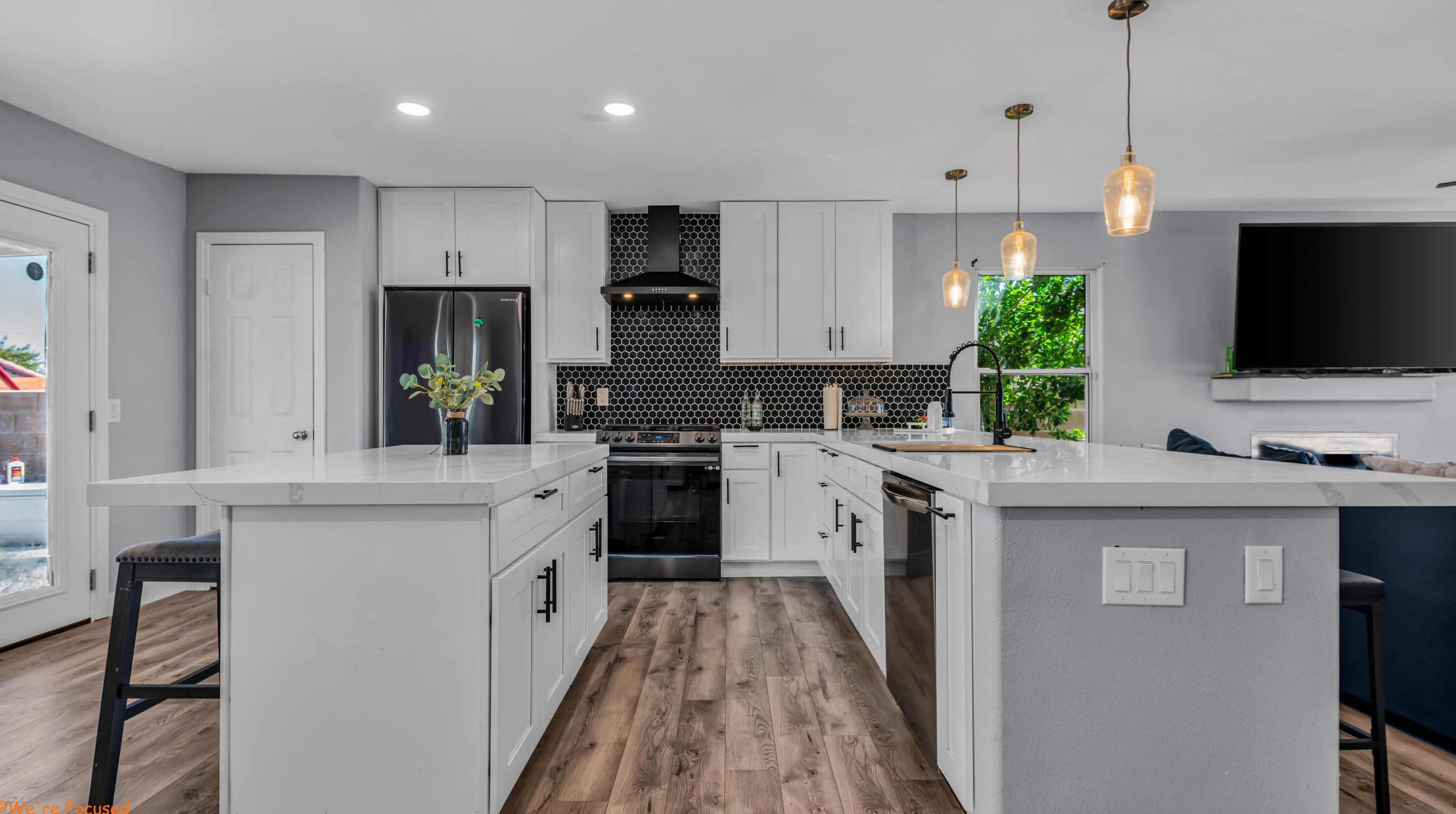 13478 Cactus Dr, Desert Hot Springs CA  92240-5726 exterior