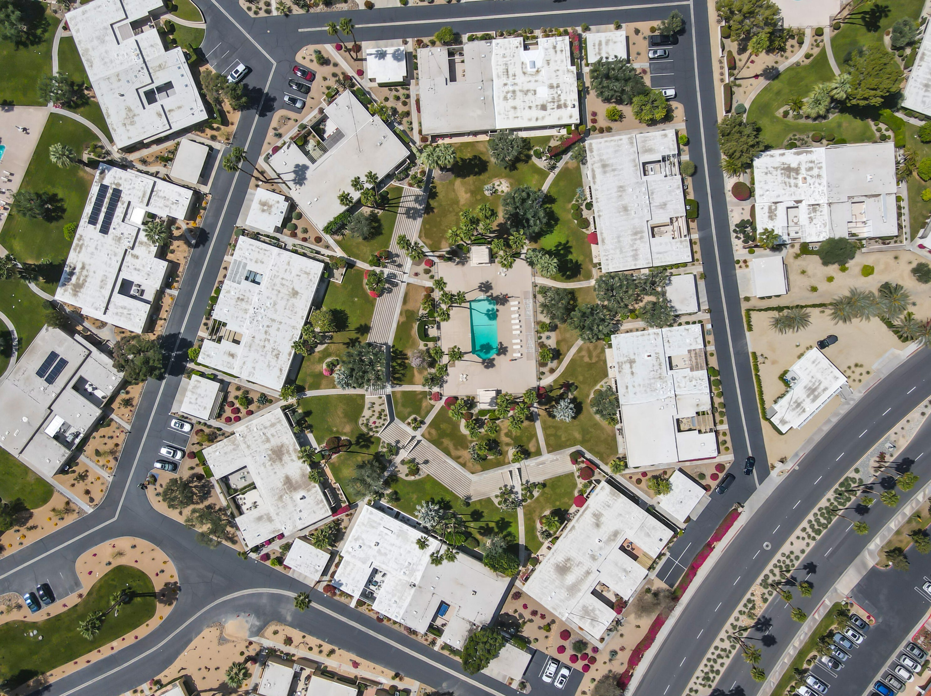 72301 El Paseo, Palm Desert CA  92260-3425 exterior