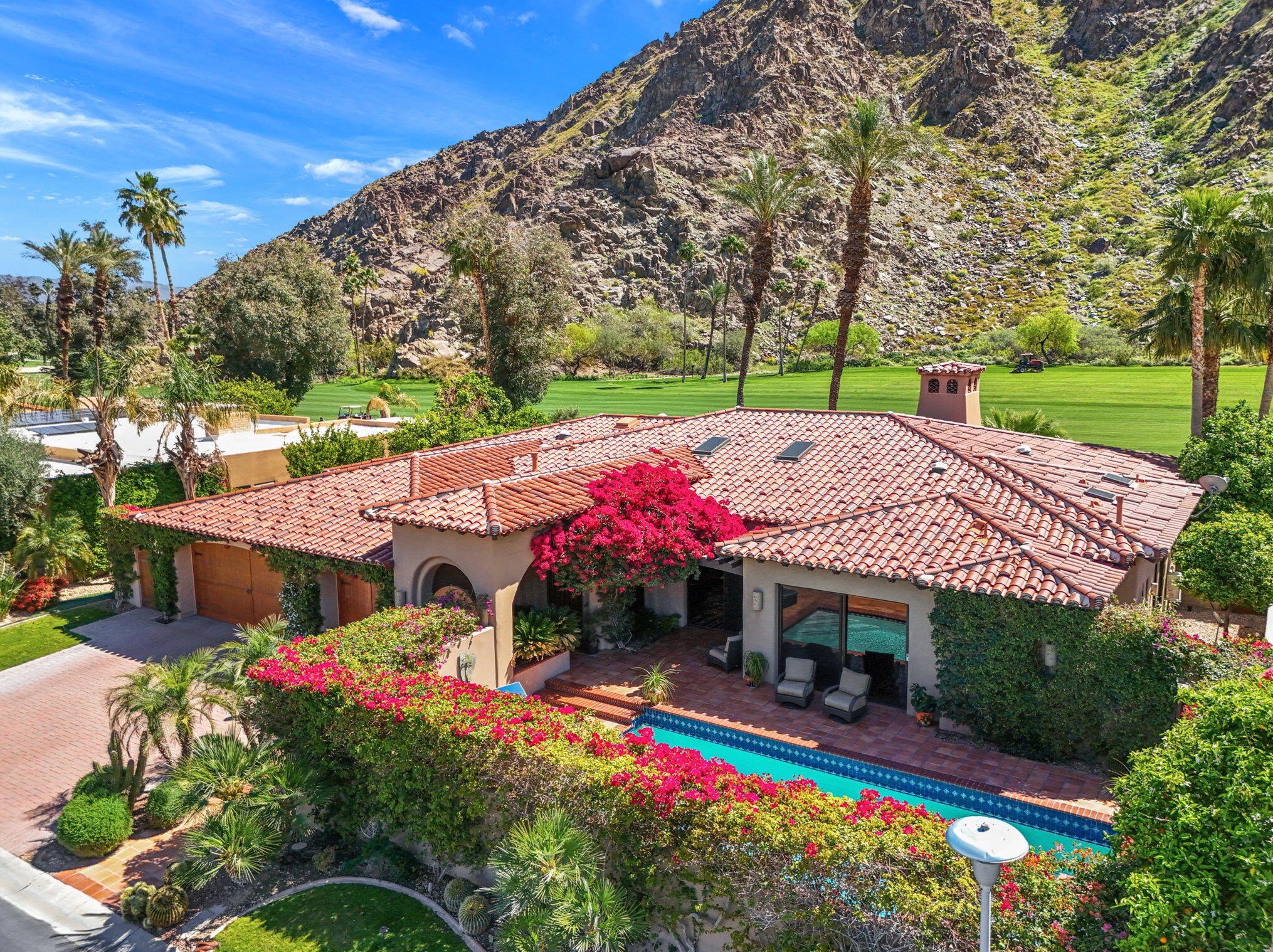 46459 Manitou Dr, Palm Desert, CA 92210