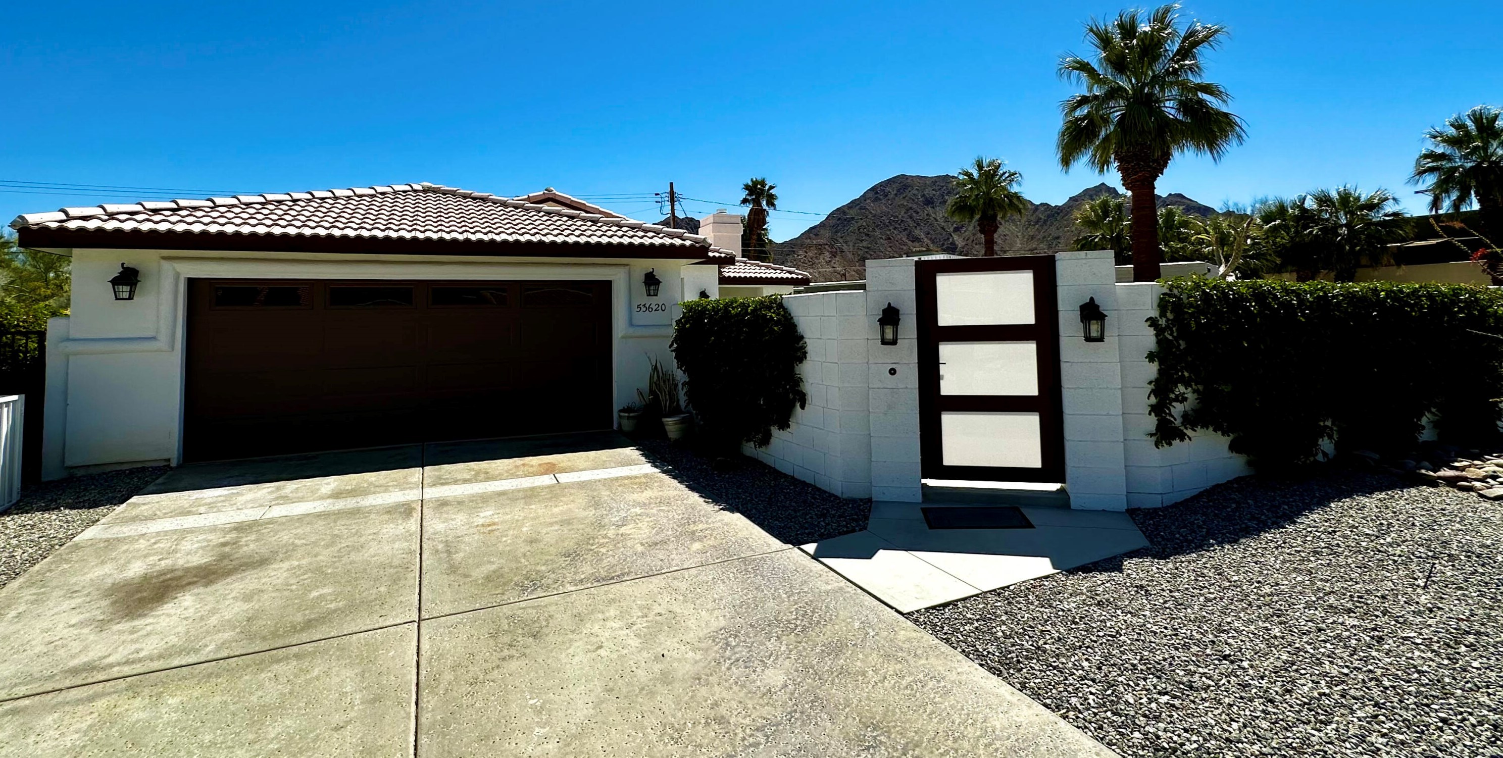 53620 Avenida Alvarado, La Quinta CA  92253-3597 exterior
