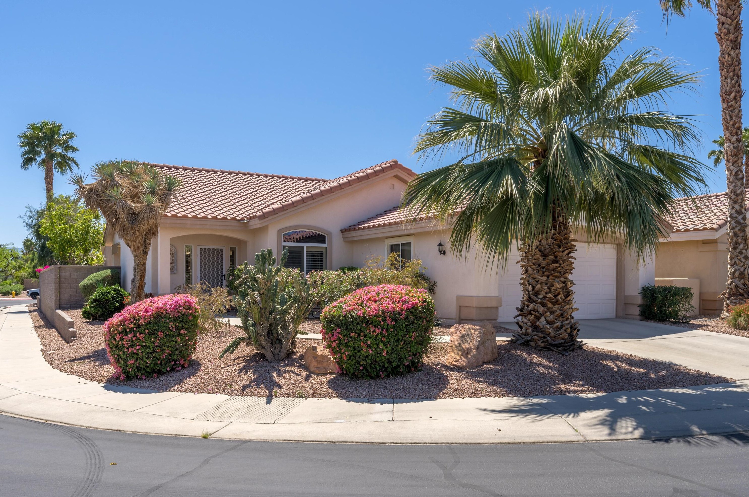 78983 Waterford Ln, Palm Desert, CA 92211-1587