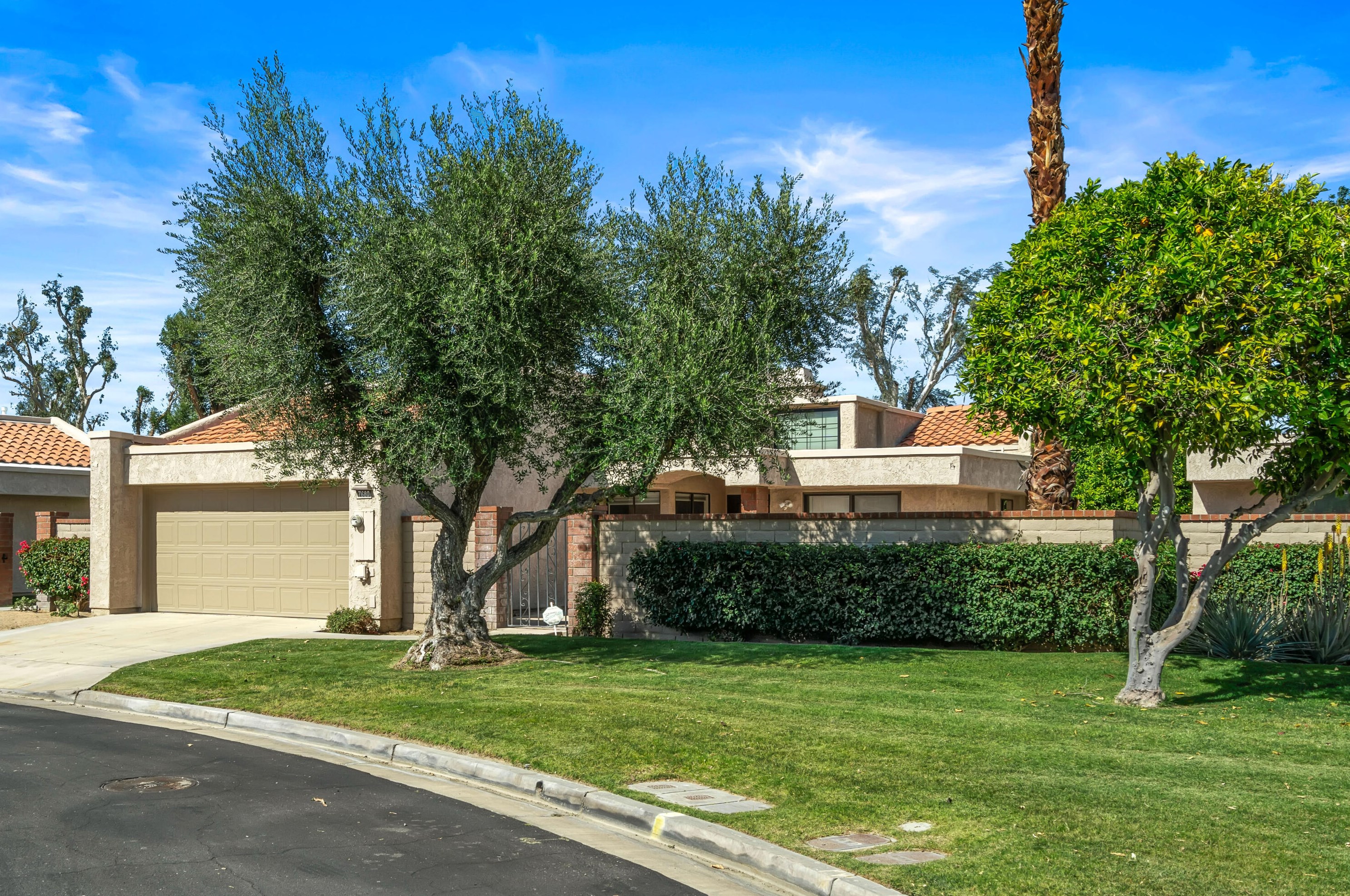 7680 Calle Mazamitla, Palm Springs, CA 92264-6706