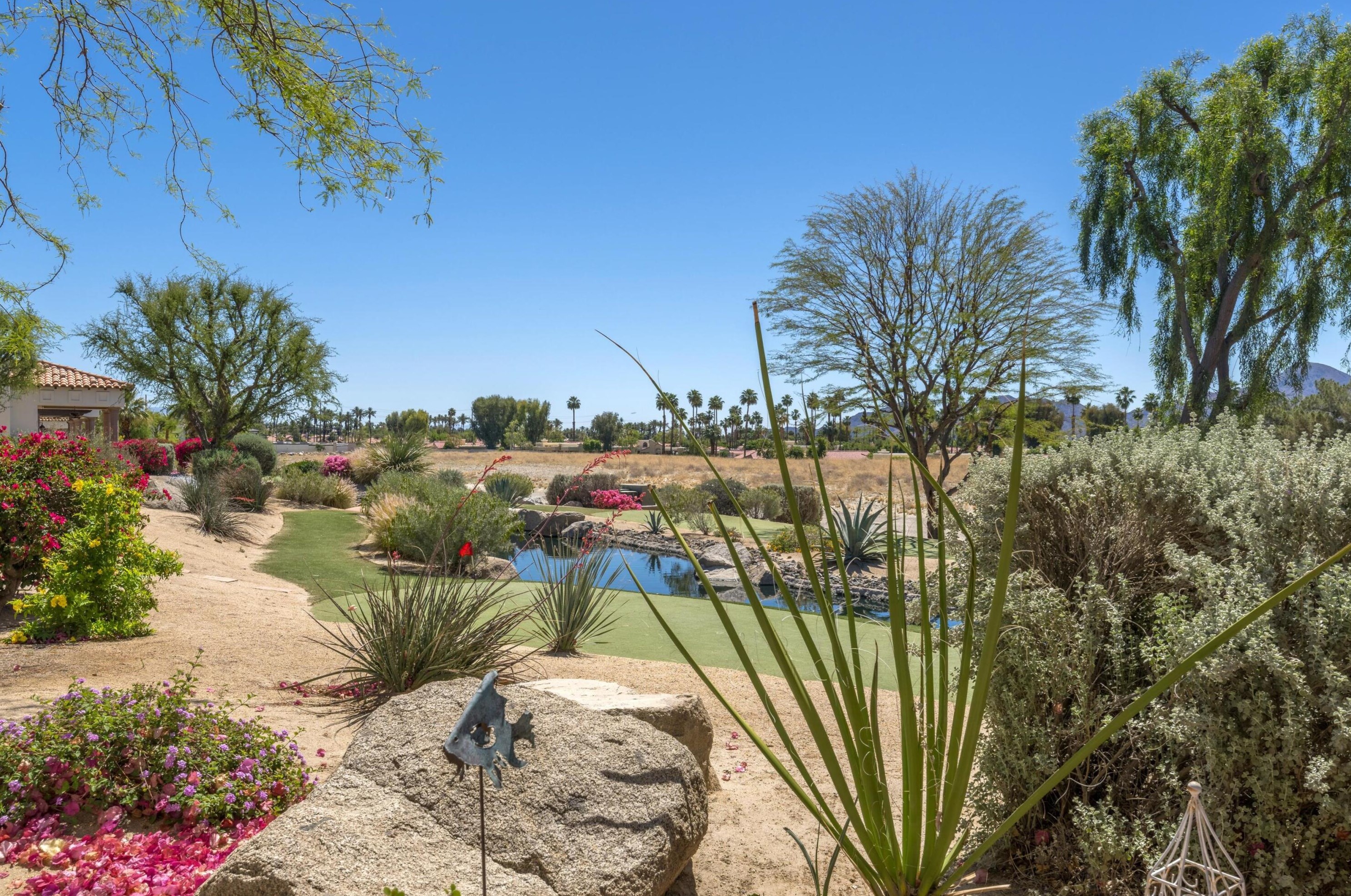 105 Piazza Perrone, Palm Desert, CA 92260-8694