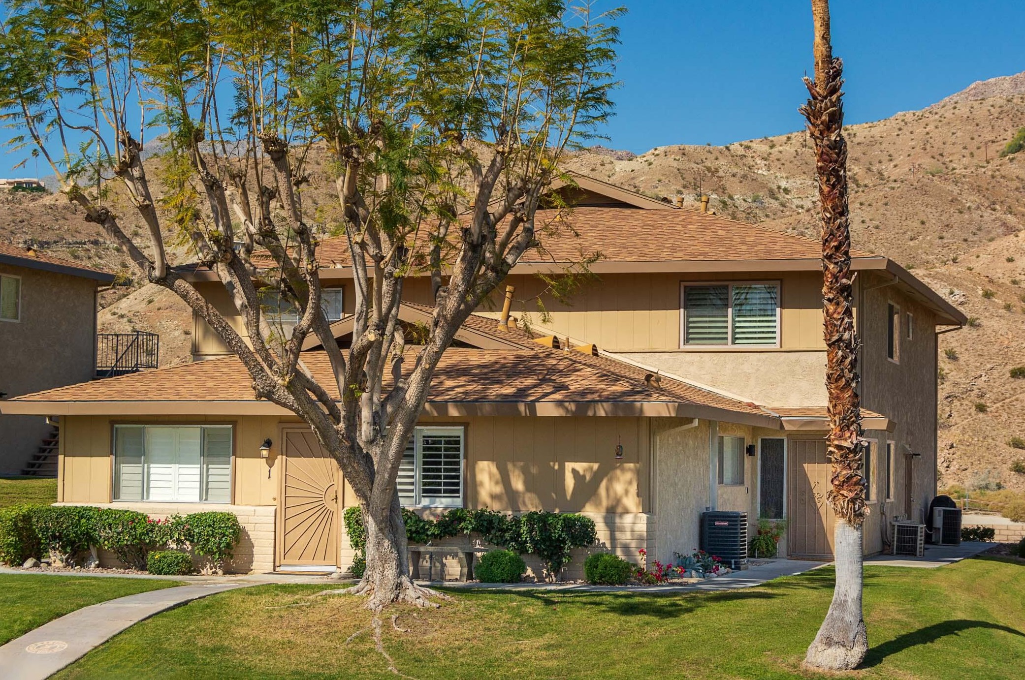 72514 Edgehill Dr, Palm Desert, CA 92260-8321
