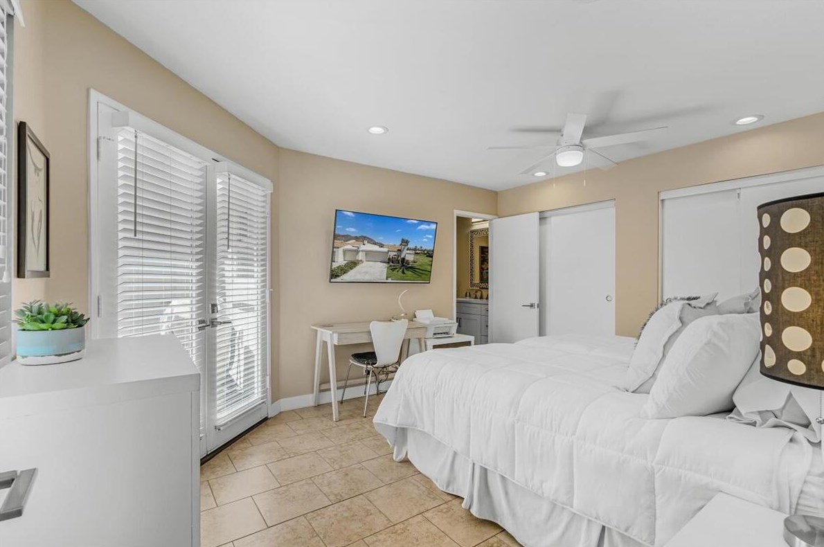 49580 Avenida Vista Bonita, La Quinta CA  92253-2539 exterior