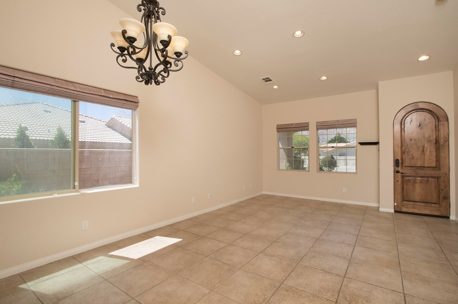 49554 Date Palm Dr, La Quinta CA  exterior