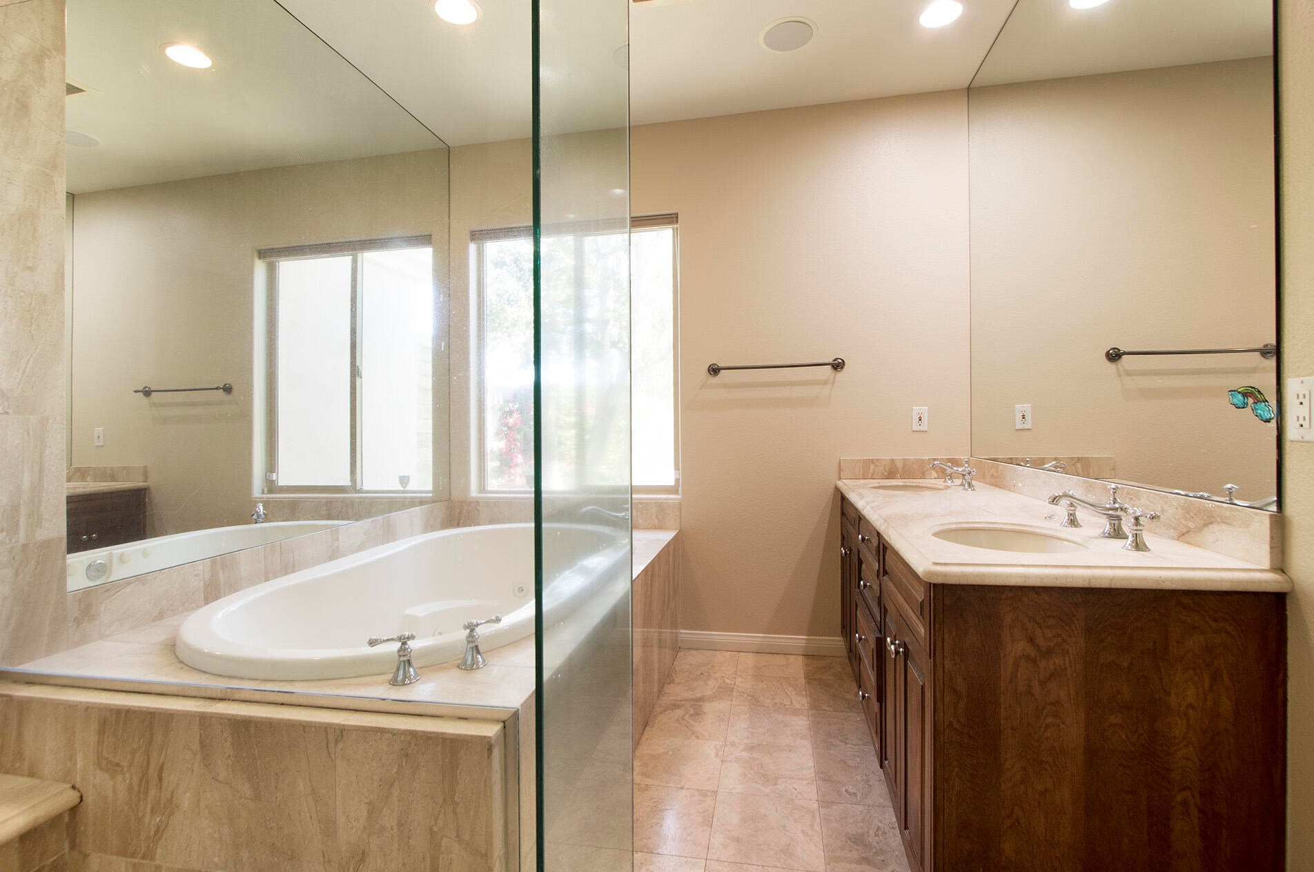 49554 Date Palm Dr, La Quinta CA  exterior