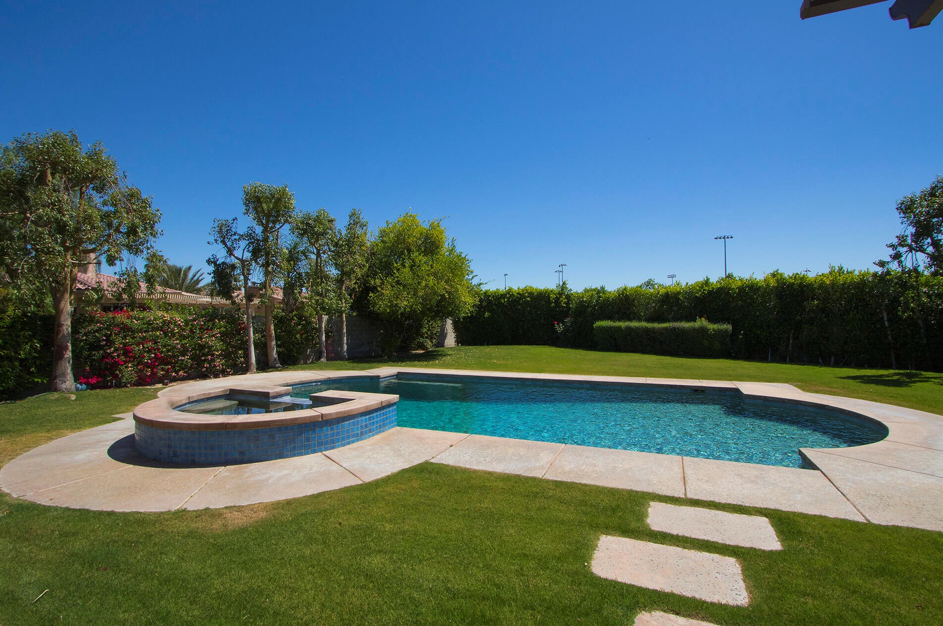 49554 Date Palm Dr, La Quinta CA  exterior