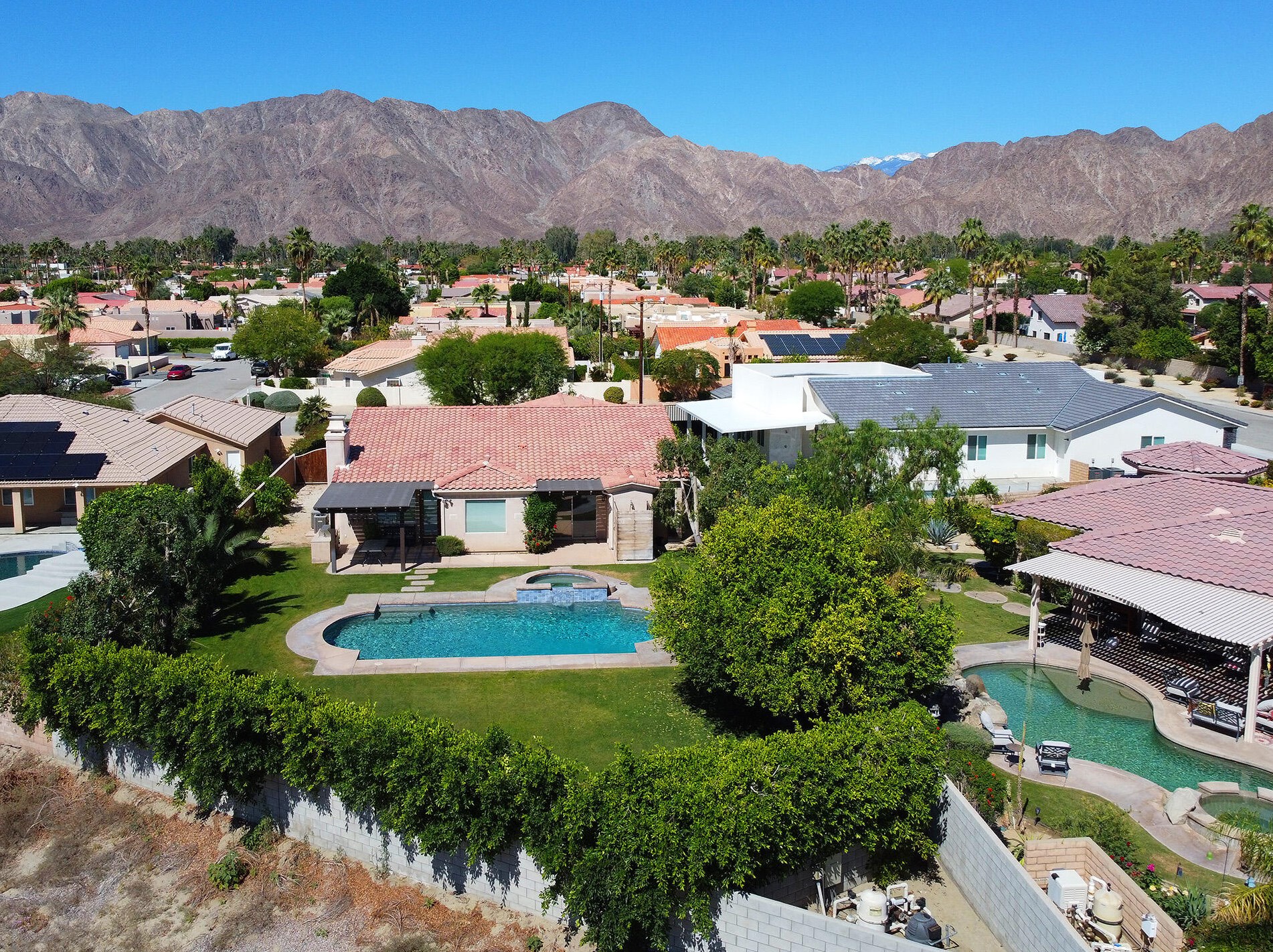 49554 Date Palm Dr, La Quinta CA  exterior