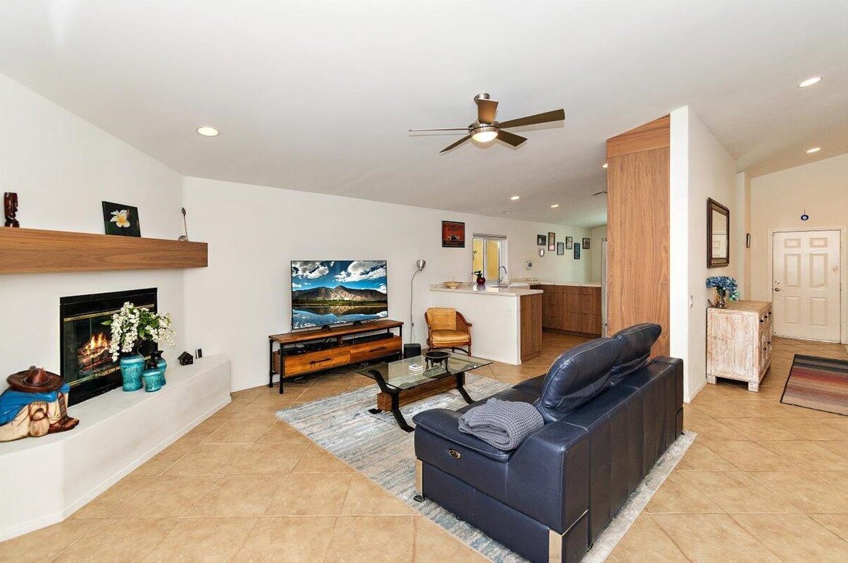 53360 Avenida Juarez, La Quinta CA  92253-3495 exterior