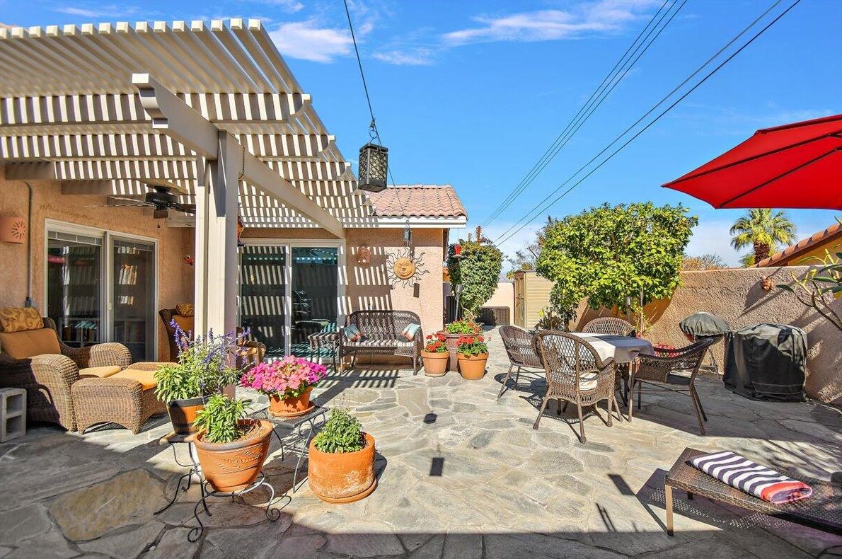 53360 Avenida Juarez, La Quinta CA  92253-3495 exterior