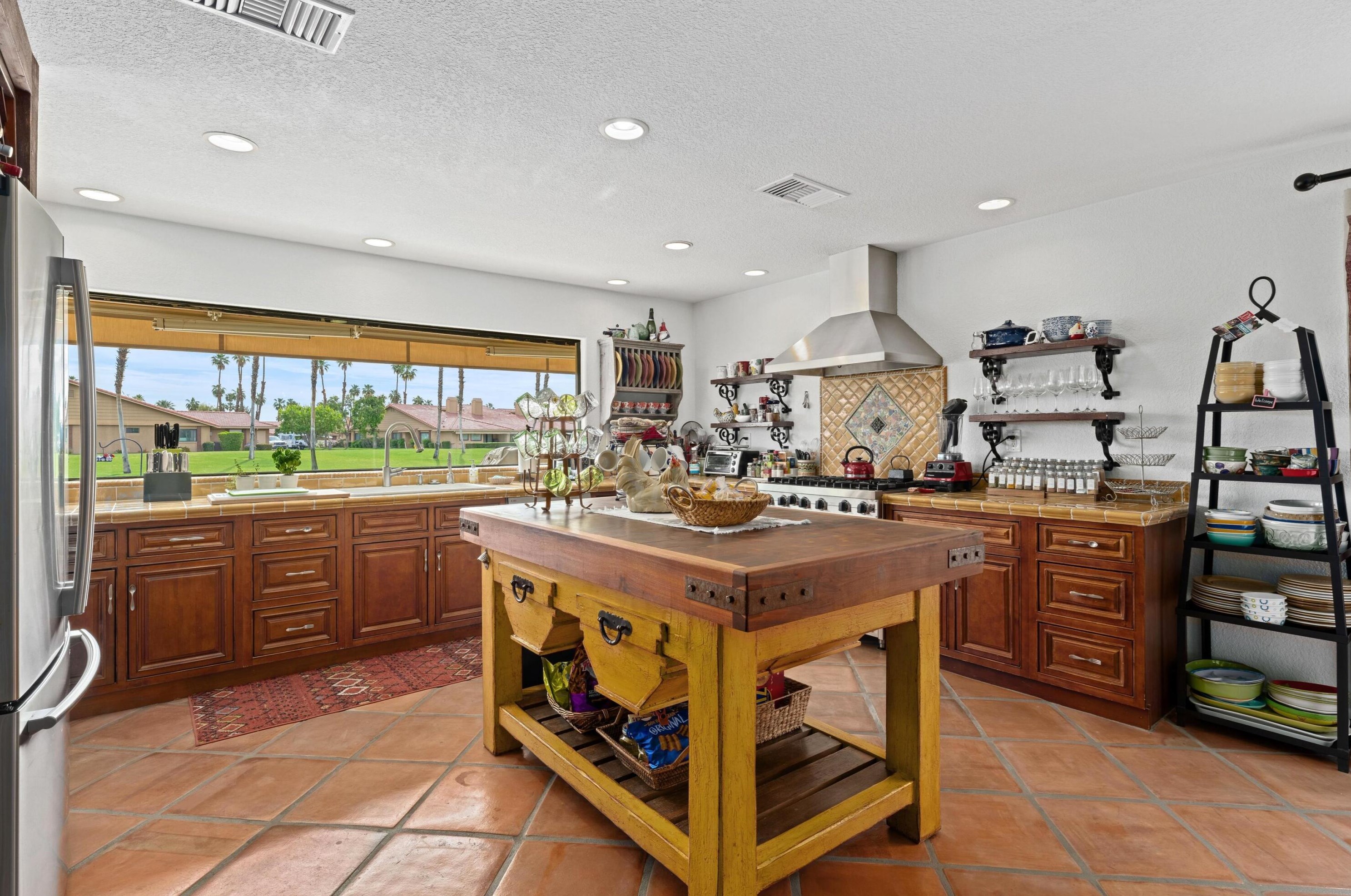 209 Camino Arroyo, Palm Desert, CA 92260-0379