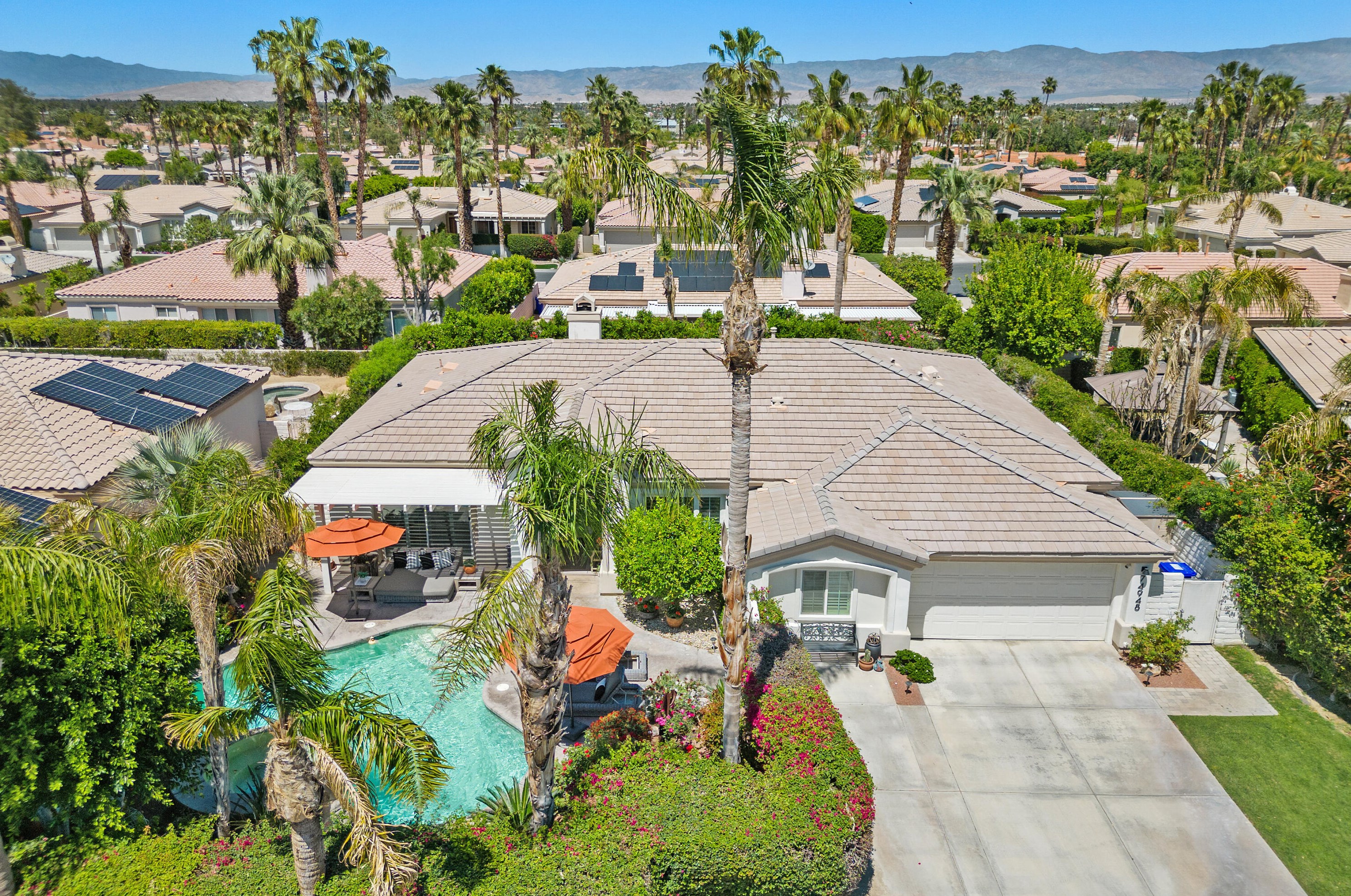 74948 Sage Dr, Palm Desert, CA 92210-7235