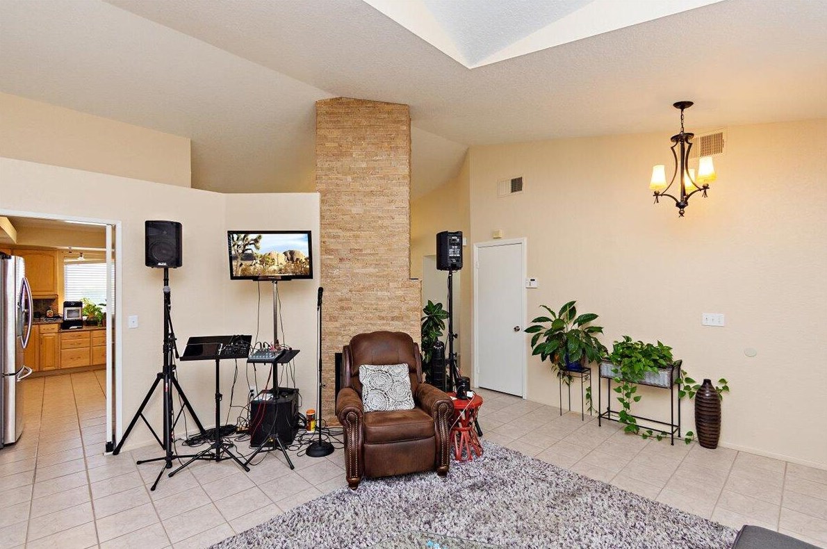 30648 Bloomsbury Ln, Cathedral City CA  92234-2581 exterior