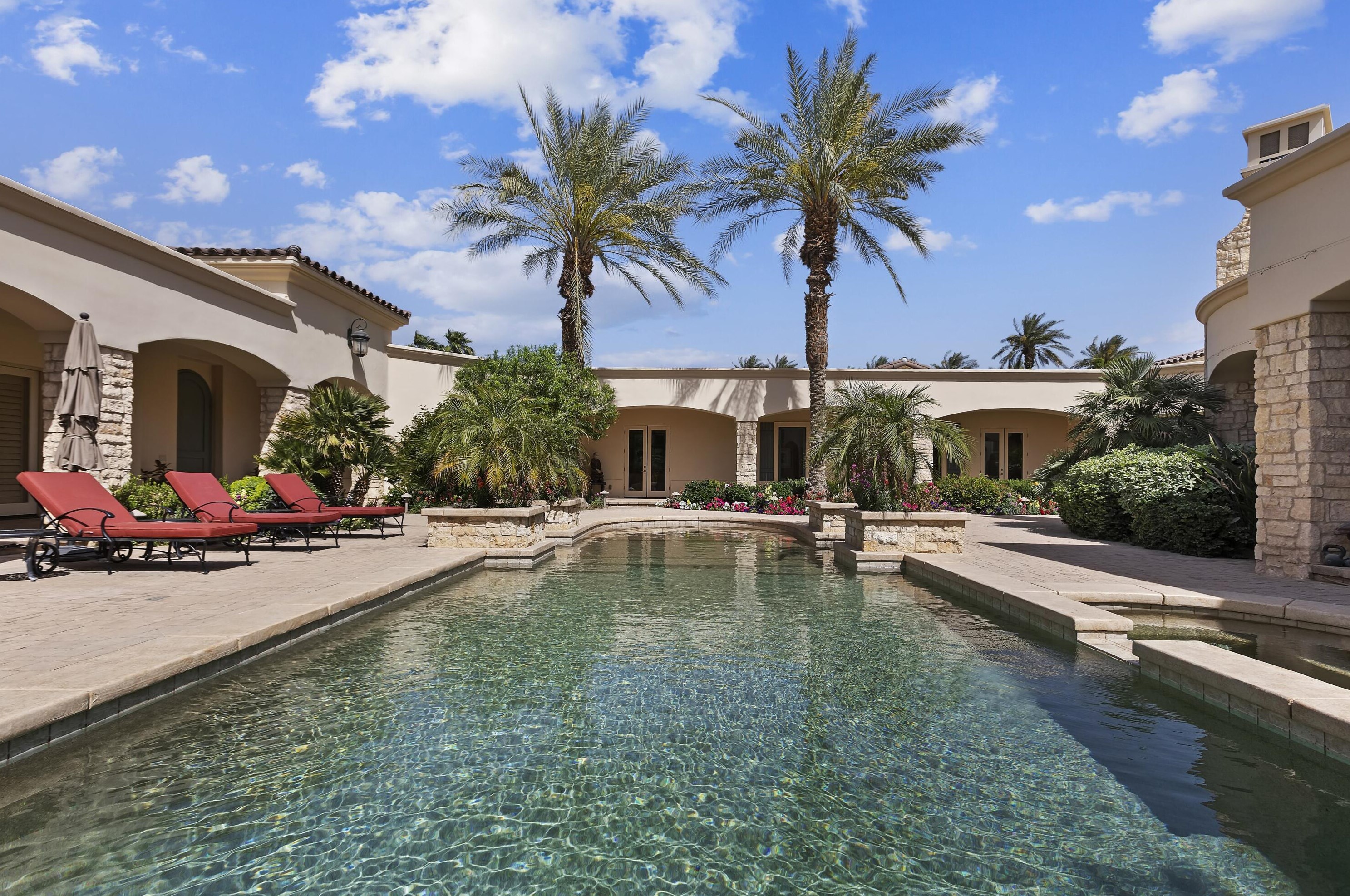 56205 Village Dr, La Quinta, CA 92253-8754