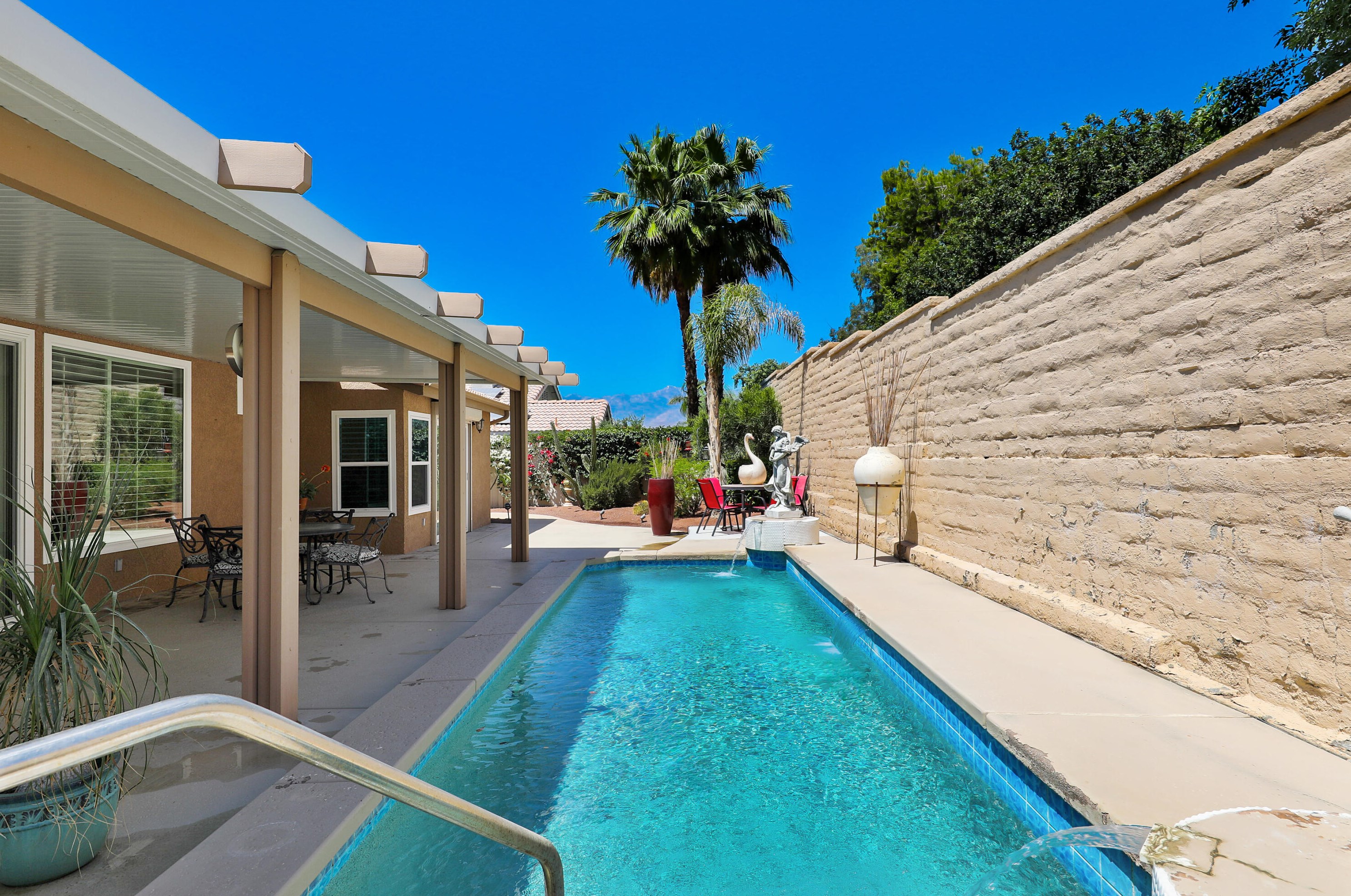 272 Strada Nova, Palm Desert, CA 92260-1811