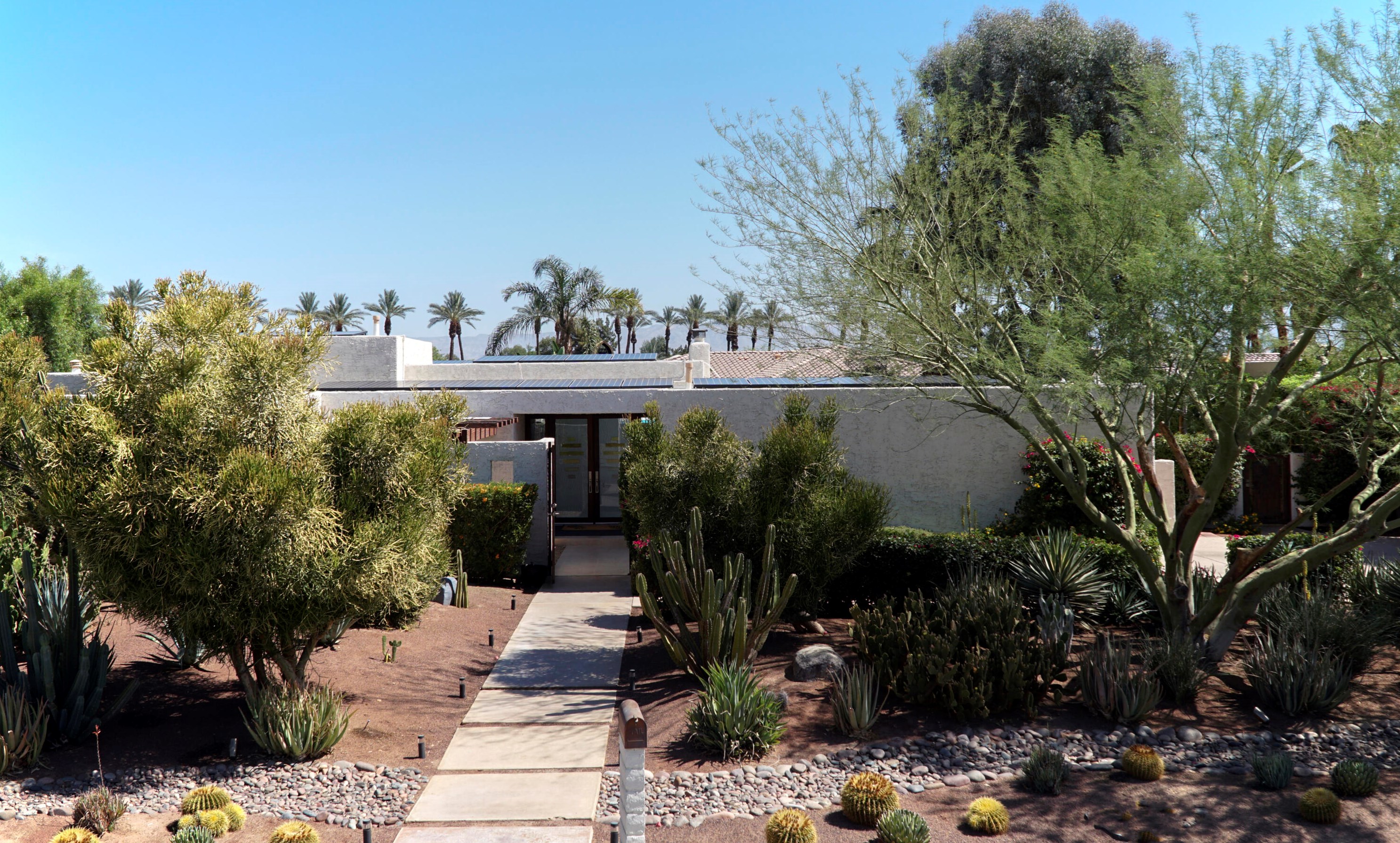 76160 Zuni Rd, Palm Desert, CA 92210-8765