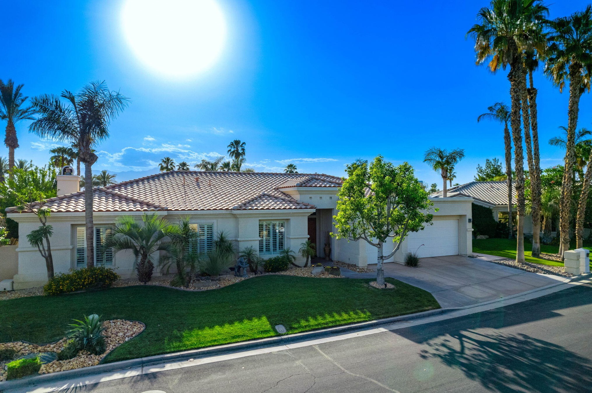 41705 Harrison Dr, Palm Desert, CA 92211-8923
