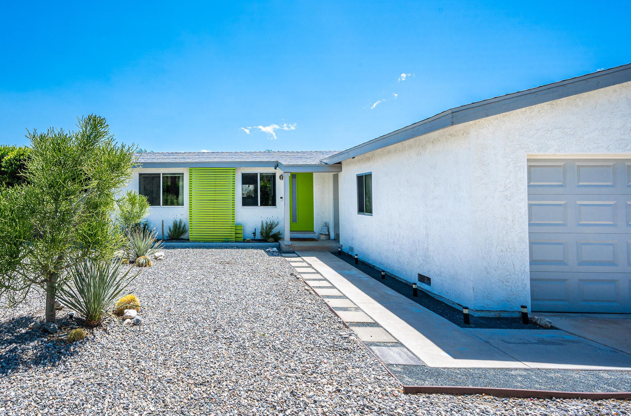 3295 Arnico St, Palm Springs, CA 92262-4035