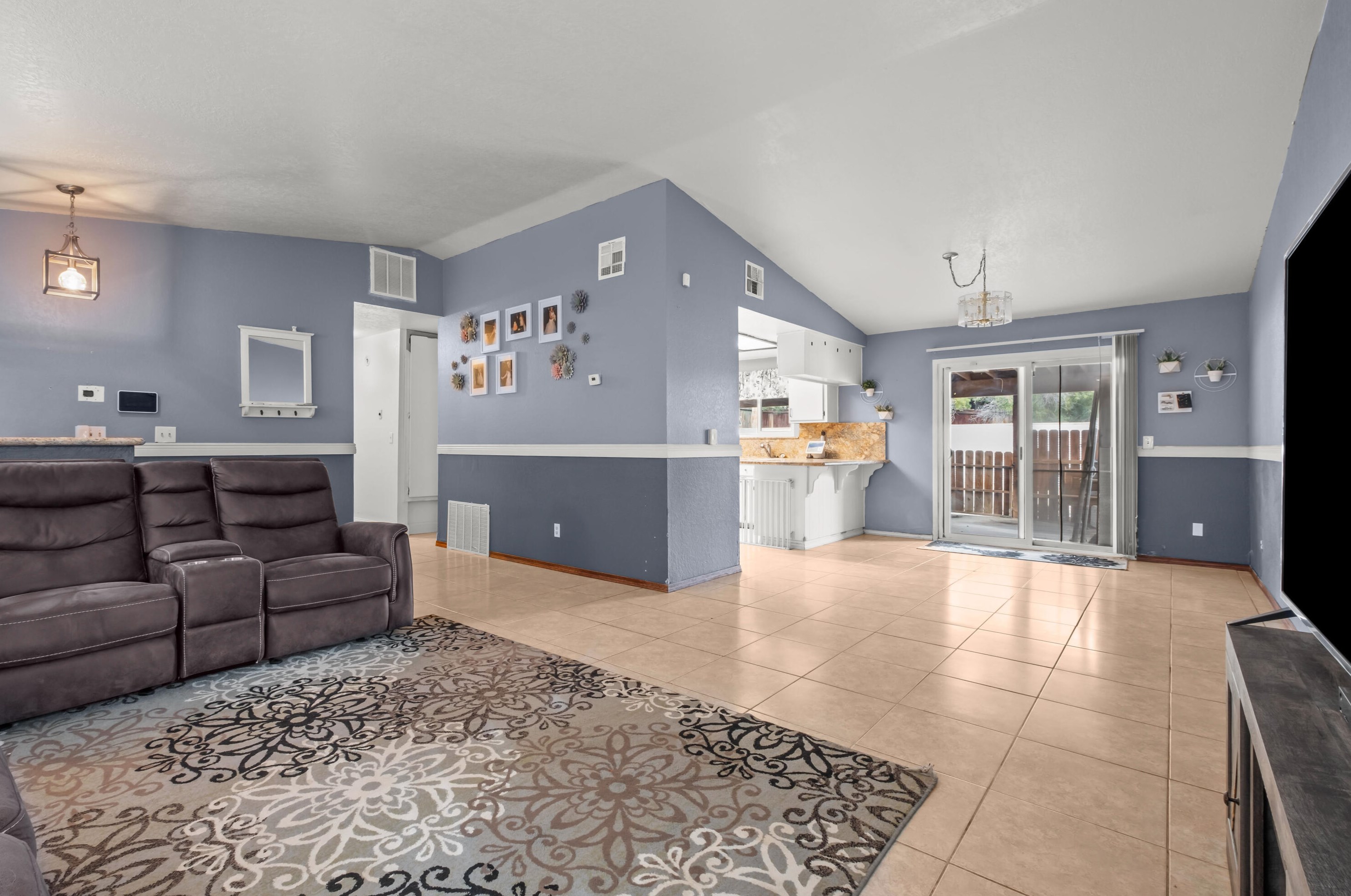 11700 Verbena Dr, Desert Hot Springs CA  92240-3328 exterior