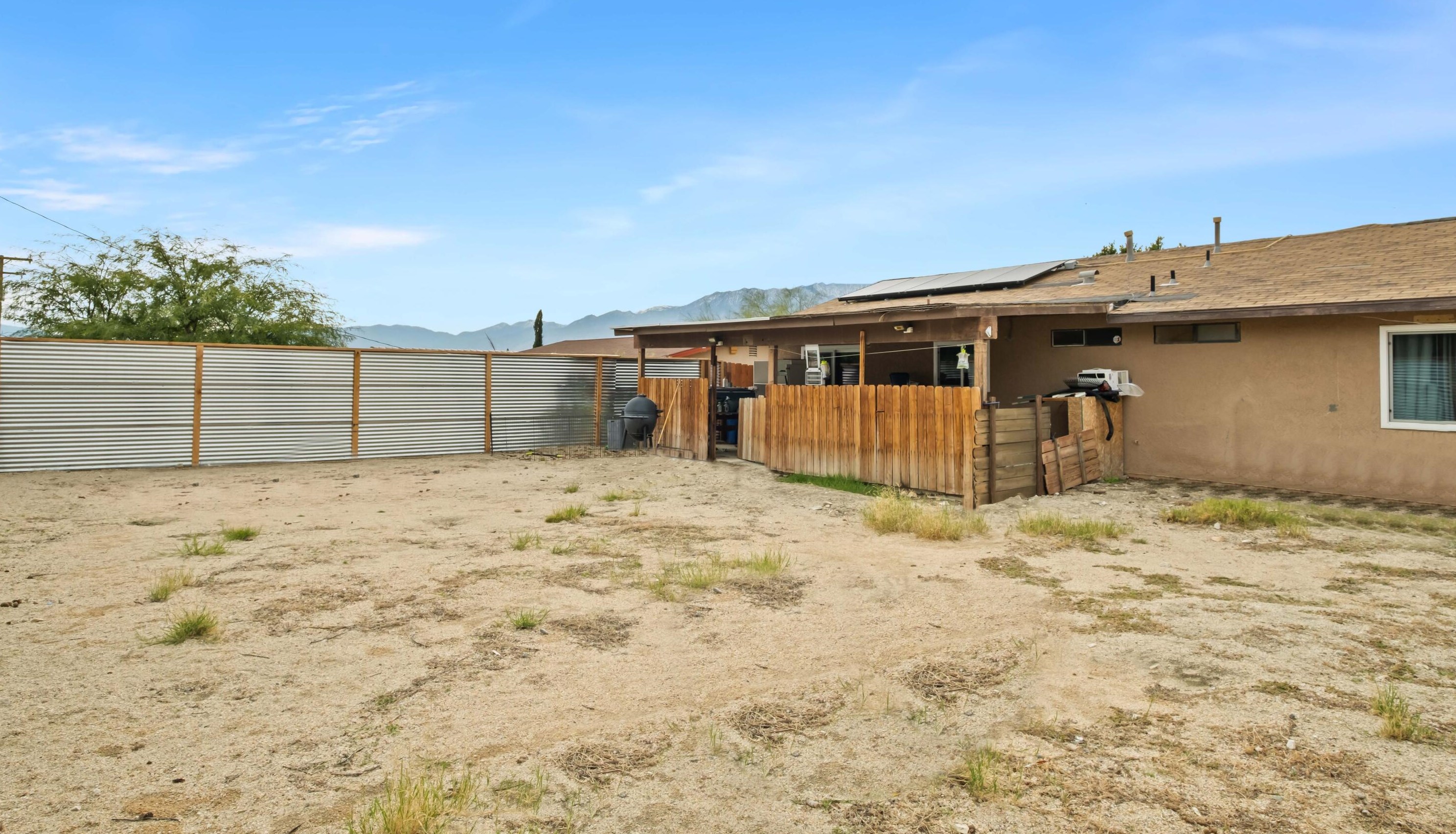 11700 Verbena Dr, Desert Hot Springs CA  92240-3328 exterior