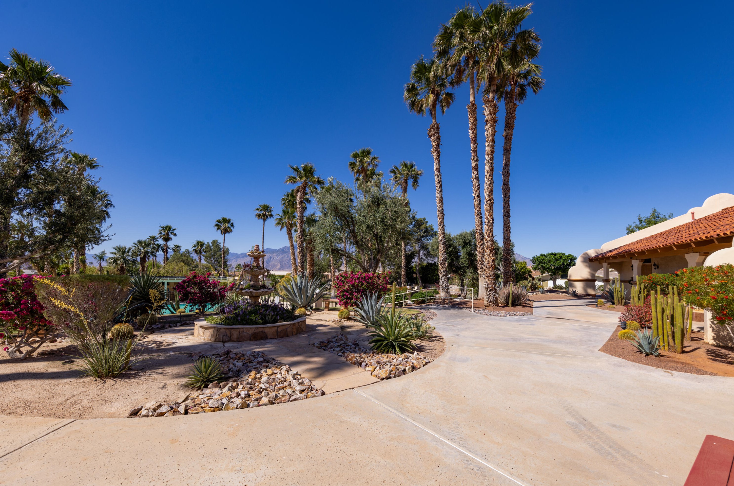 65565 Acoma Ave, Desert Hot Springs CA  92240-3532 exterior