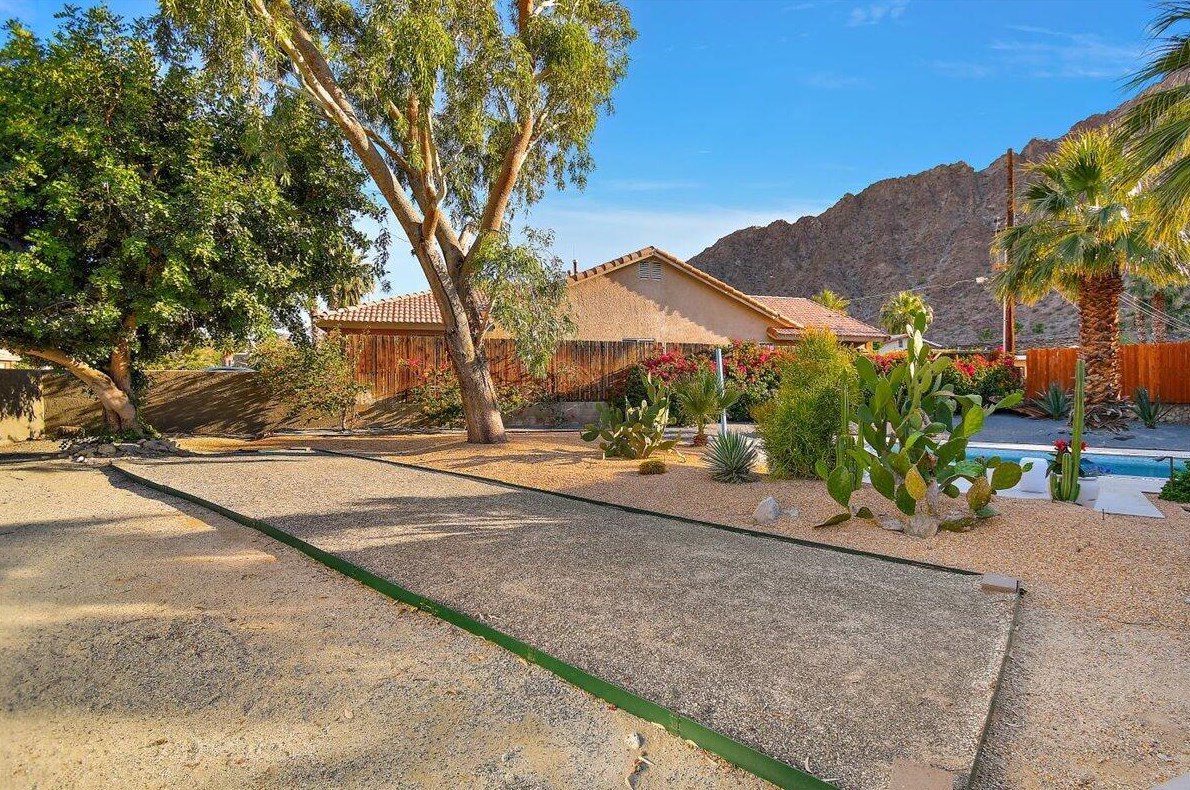 51835 Avenida Madero, La Quinta, CA 92253-3116