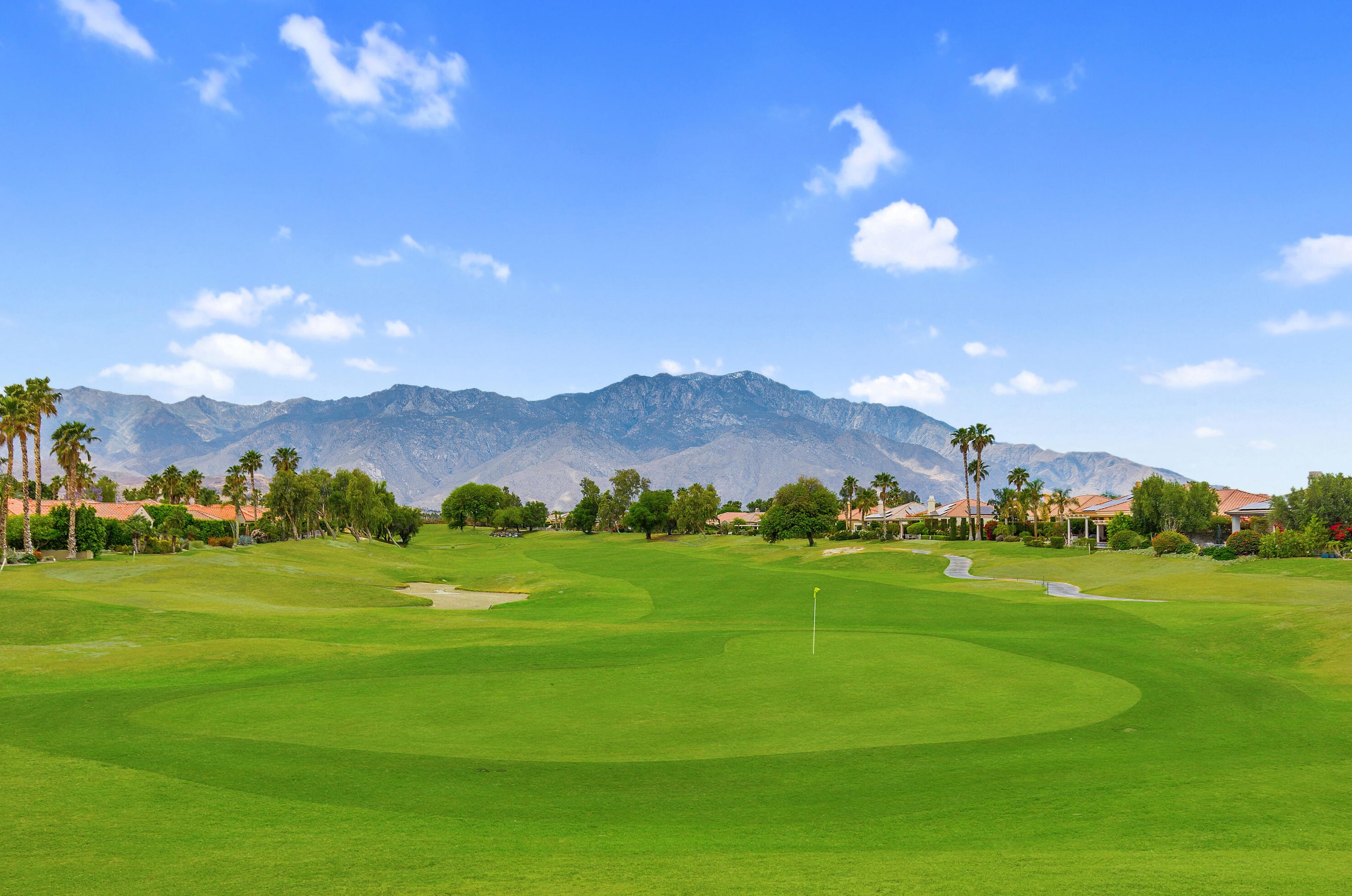 271 Loch Lomond Rd, Rancho Mirage, CA 92270-5604