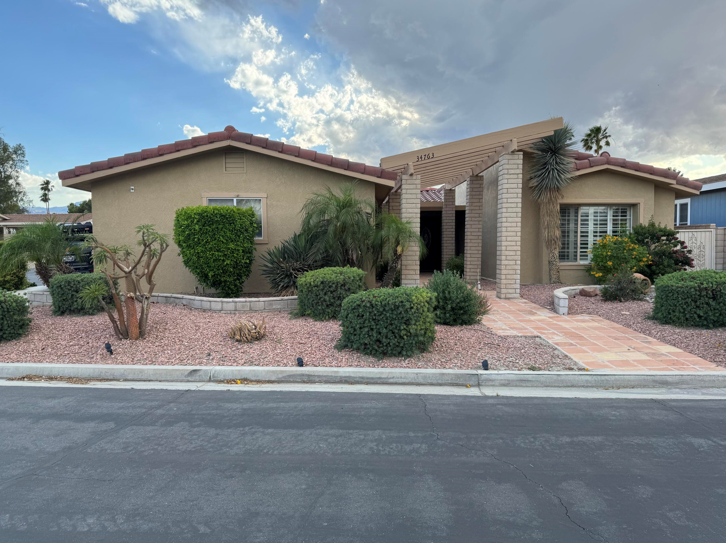 34763 Double Diamond Dr, Thousand Palms, CA 92276-4151
