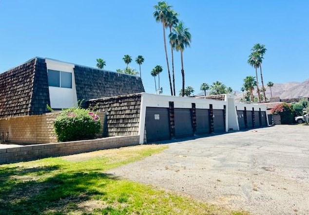 73655 Shadow Mountain Dr, Palm Desert, CA 92260-4742