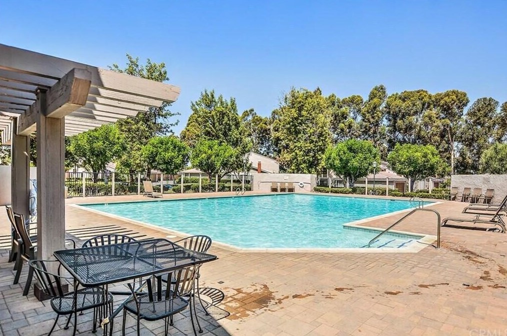 6511 Camino Vis, Anaheim CA  92807-4935 exterior