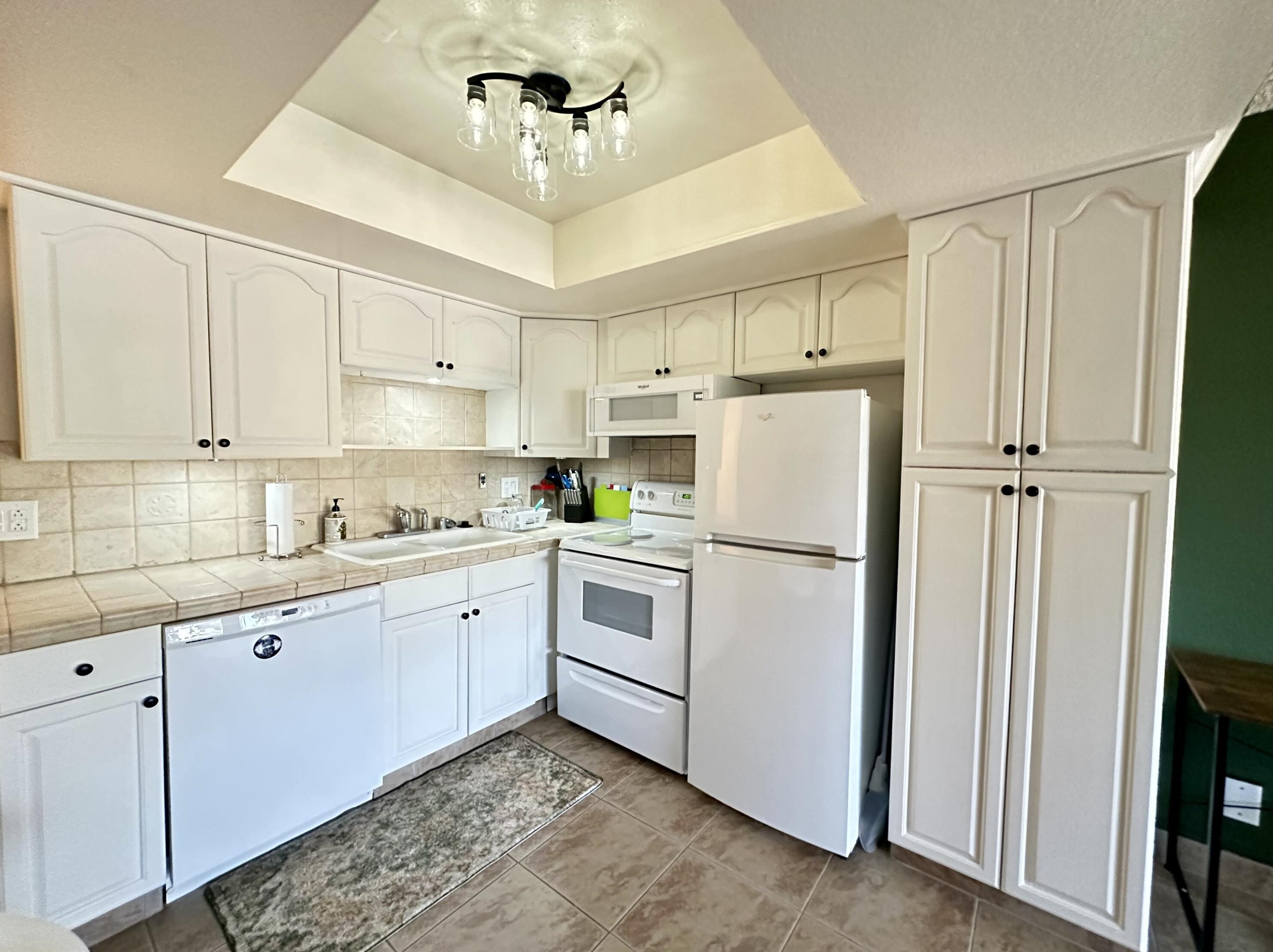 9647 Spyglass Ave, Desert Hot Springs, CA 92240-1278