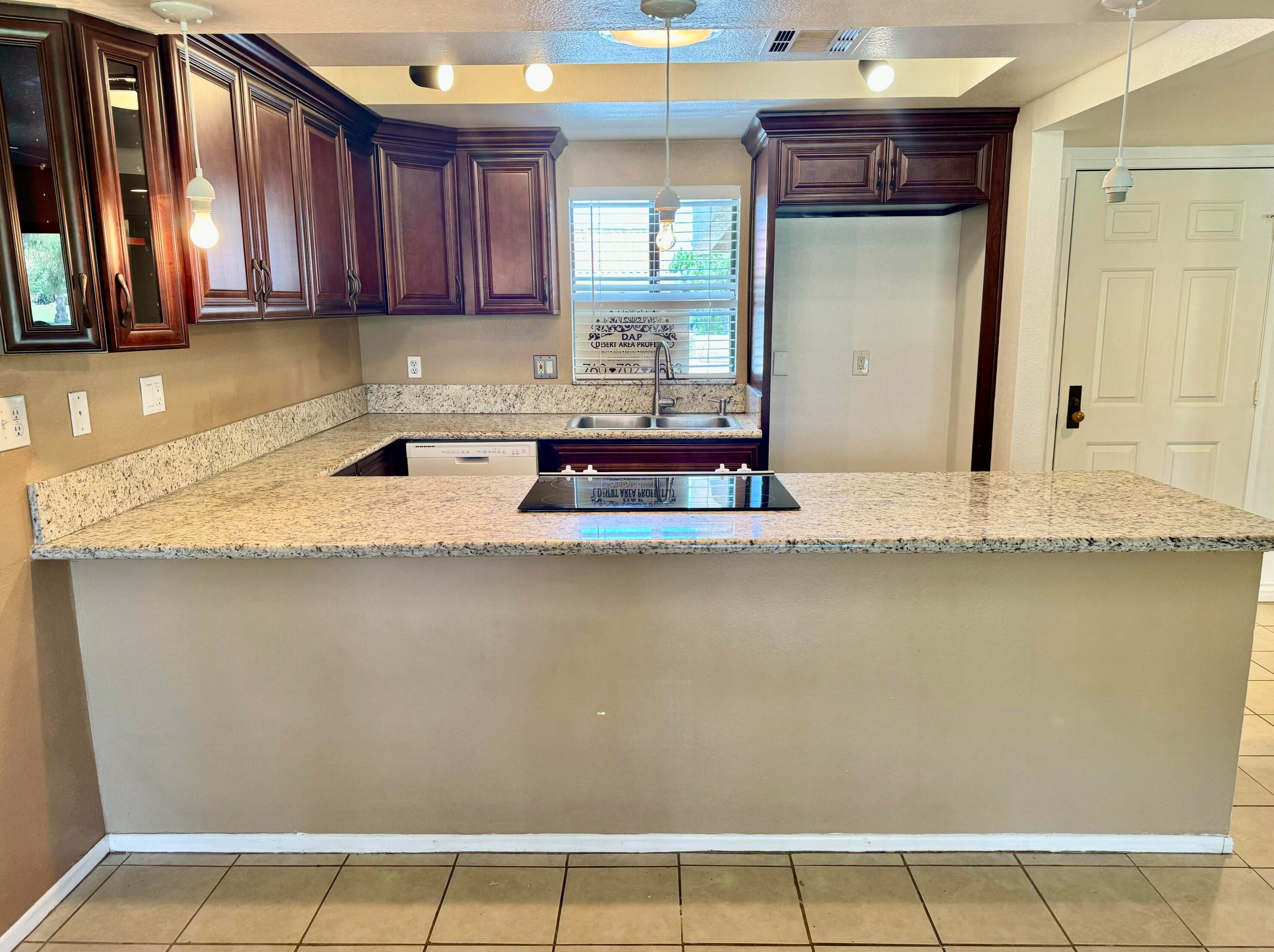 41069 La Costa Cir, Palm Desert, CA 92211-0704