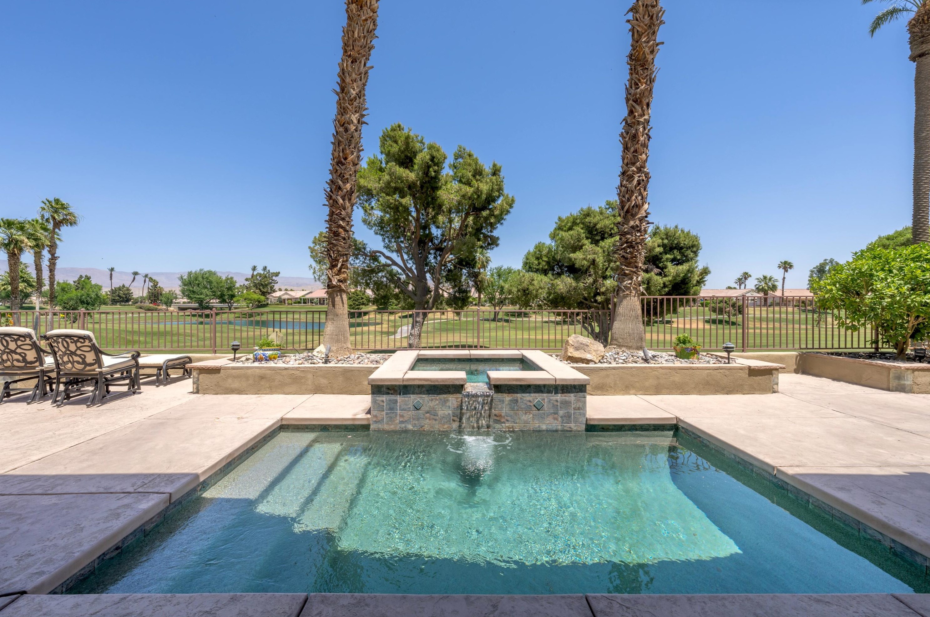 39623 Manorgate Rd, Palm Desert, CA 92211-1922
