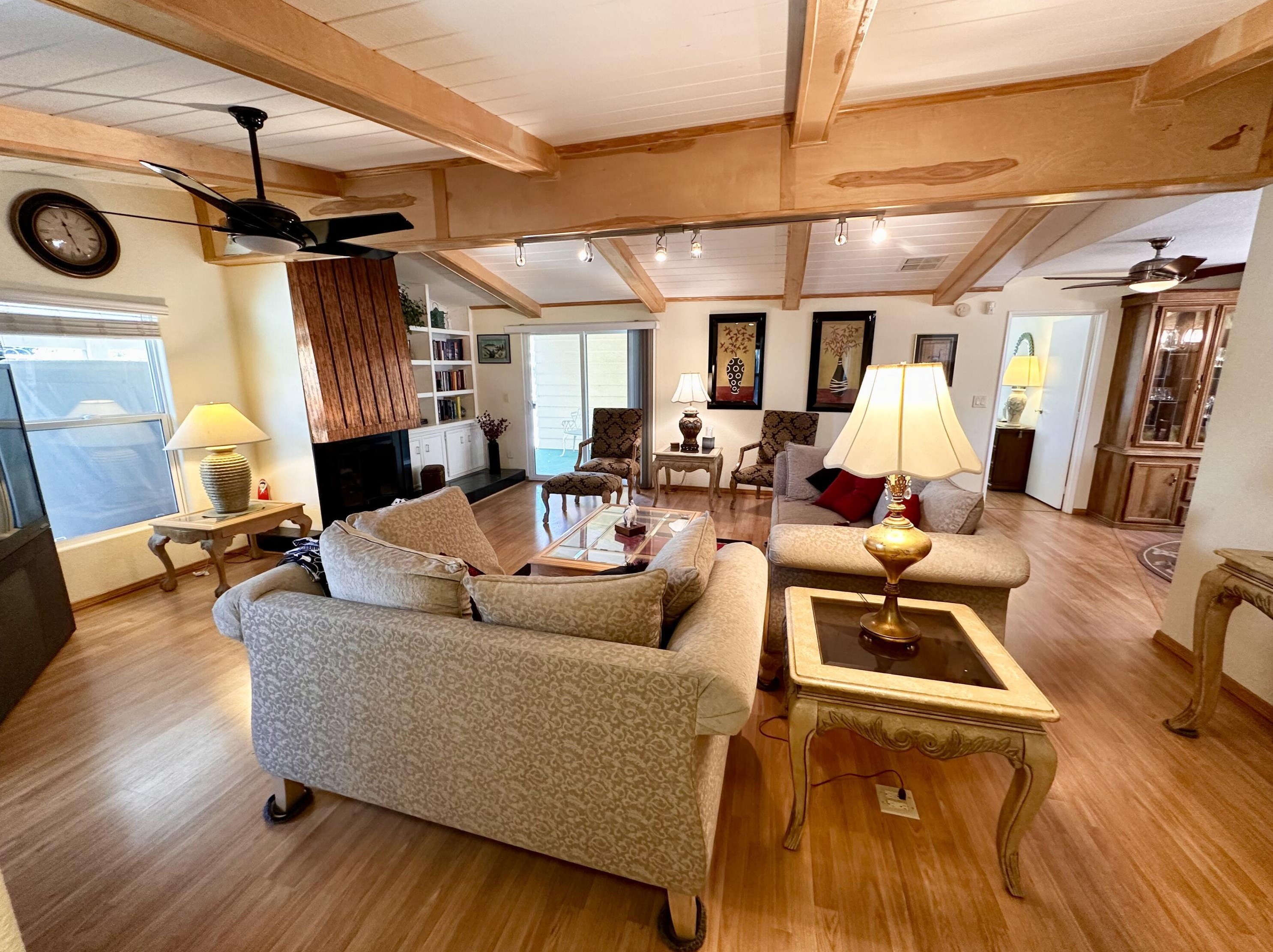 33111 Guadalajara Dr, Thousand Palms, CA 92276-4054