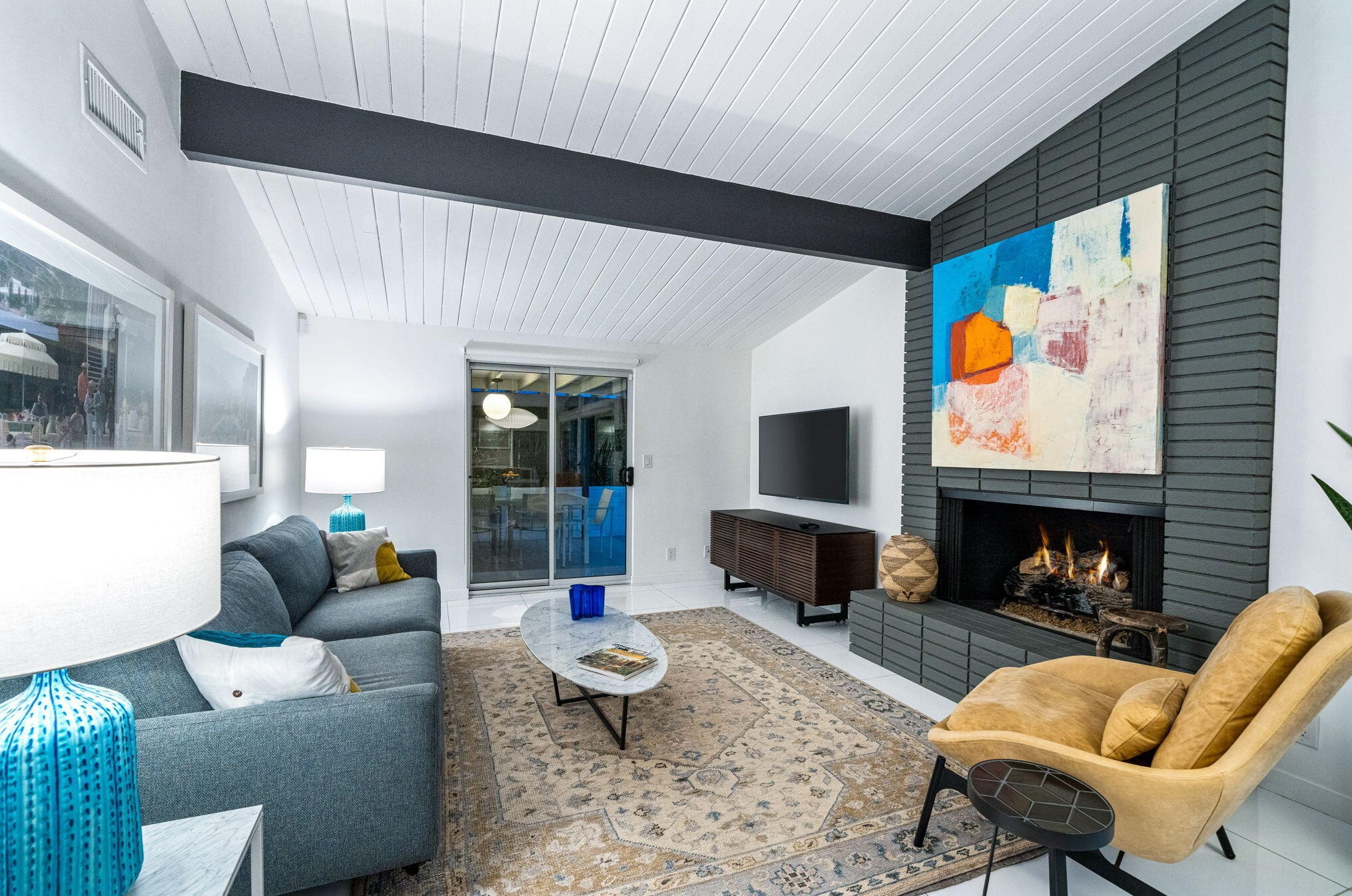 2311 Avenida Caballeros, Palm Springs CA  92262-3307 exterior
