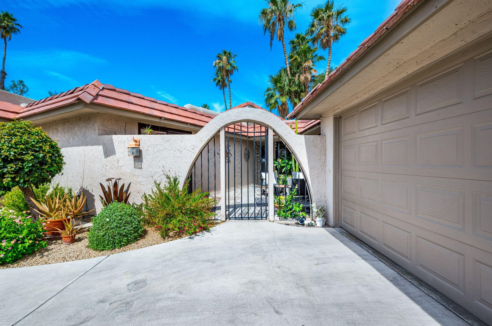 34907 Calle Avila, Cathedral City, CA 92234-6704