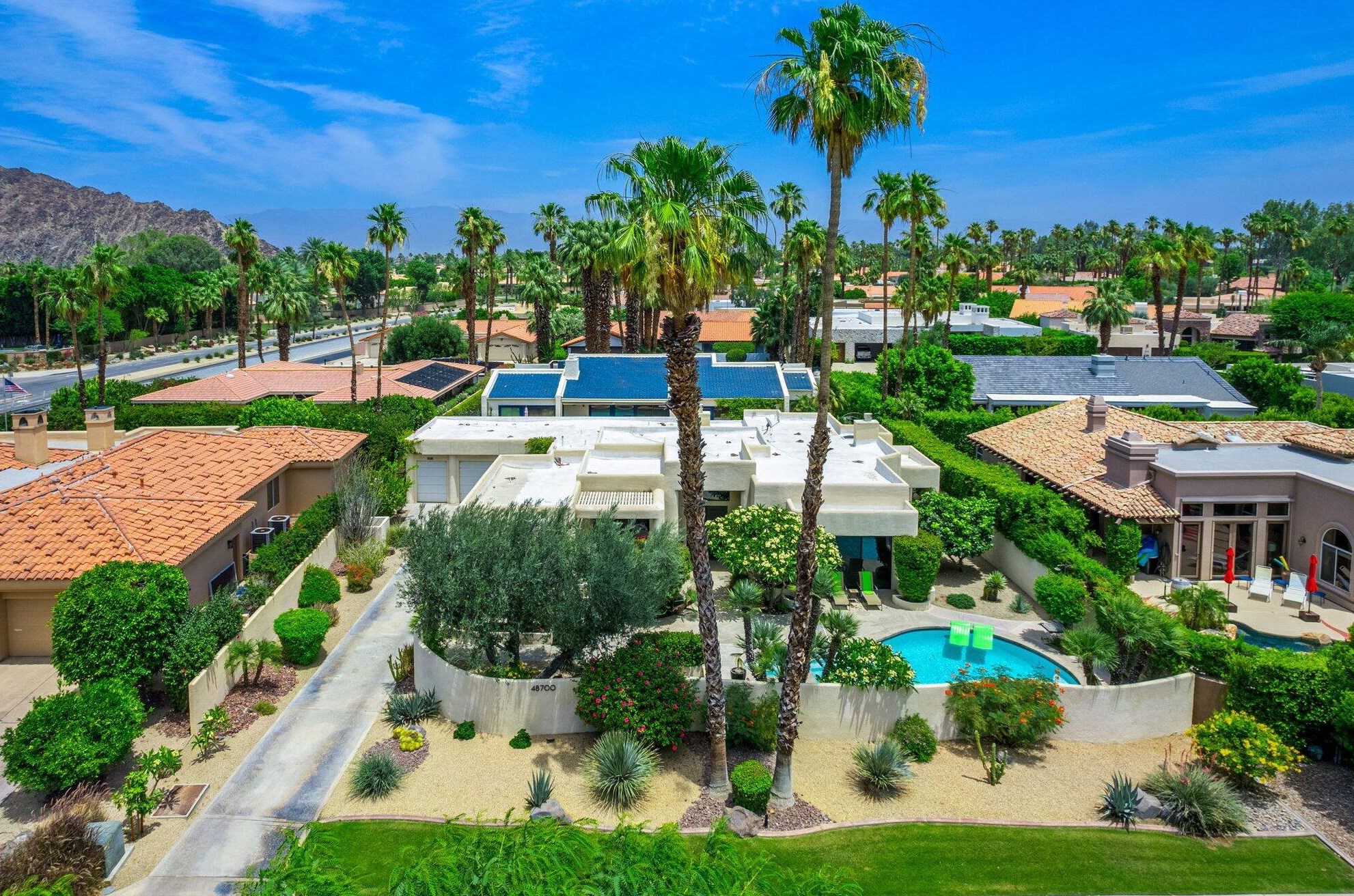 48700 Avenida Fernando, La Quinta, CA 92253-2235