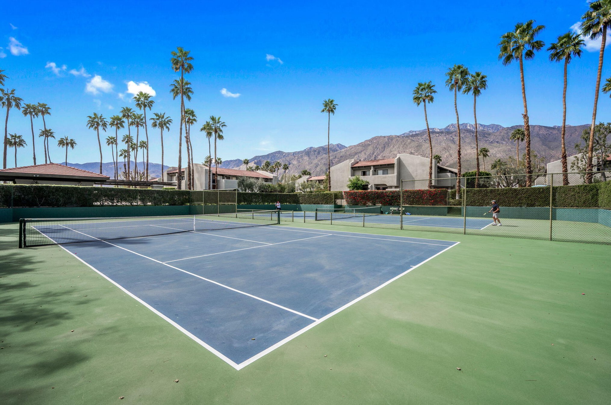 353 Hermosa Dr, Palm Springs CA  92262-0714 exterior