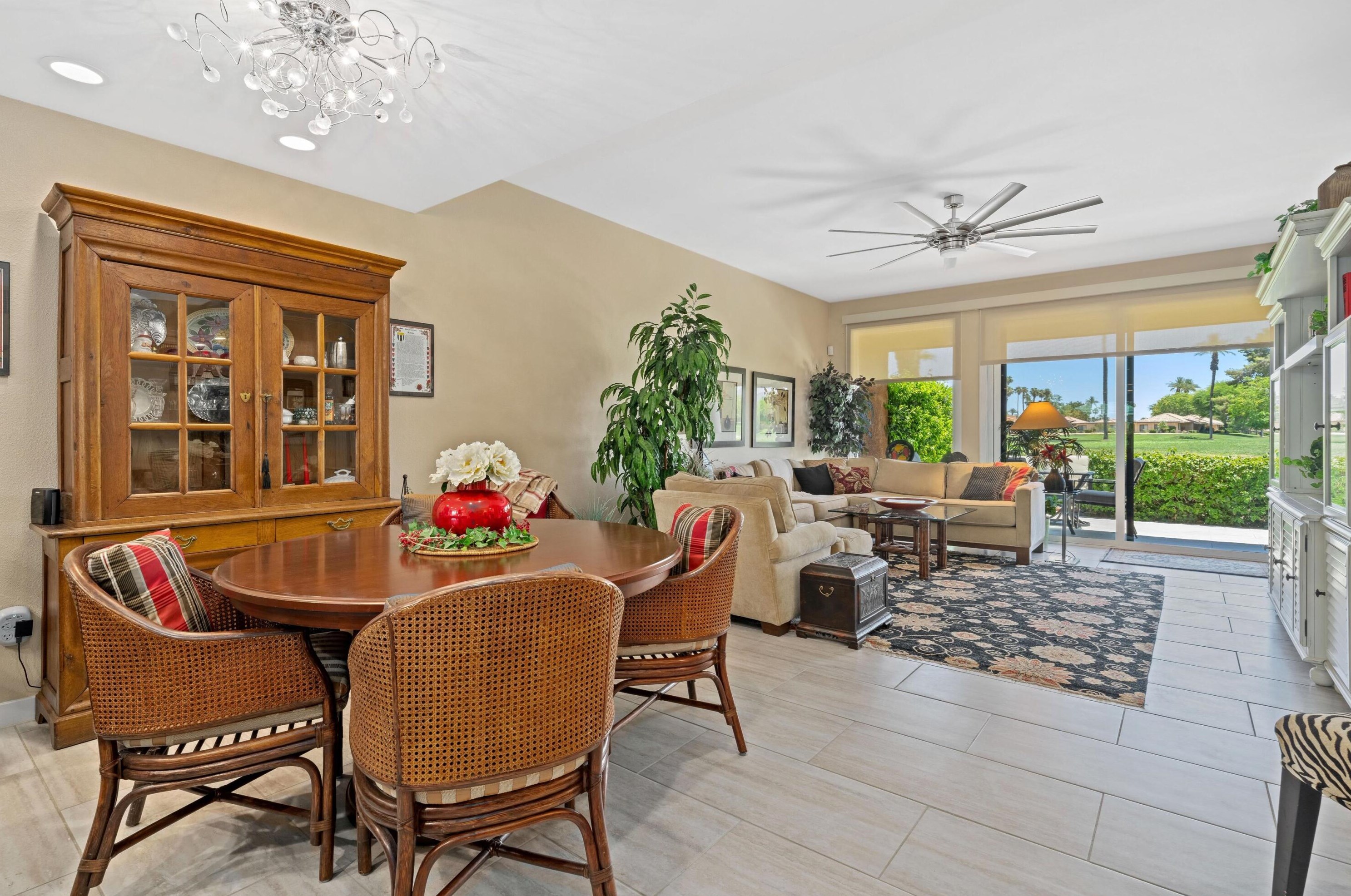 35 Sunrise Dr, Rancho Mirage CA  92270-3827 exterior