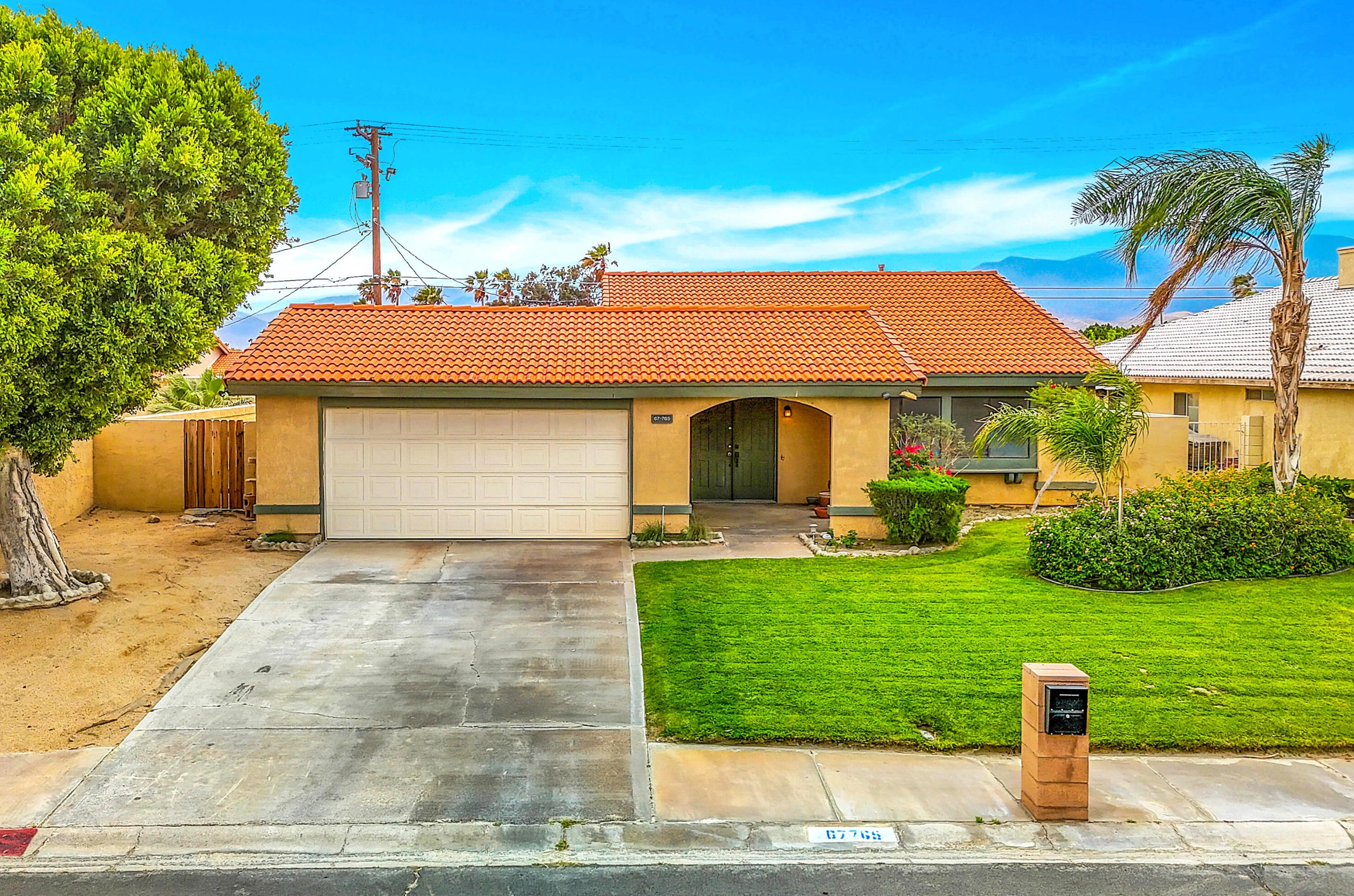 67765 Medano Rd, Cathedral City, CA 92234